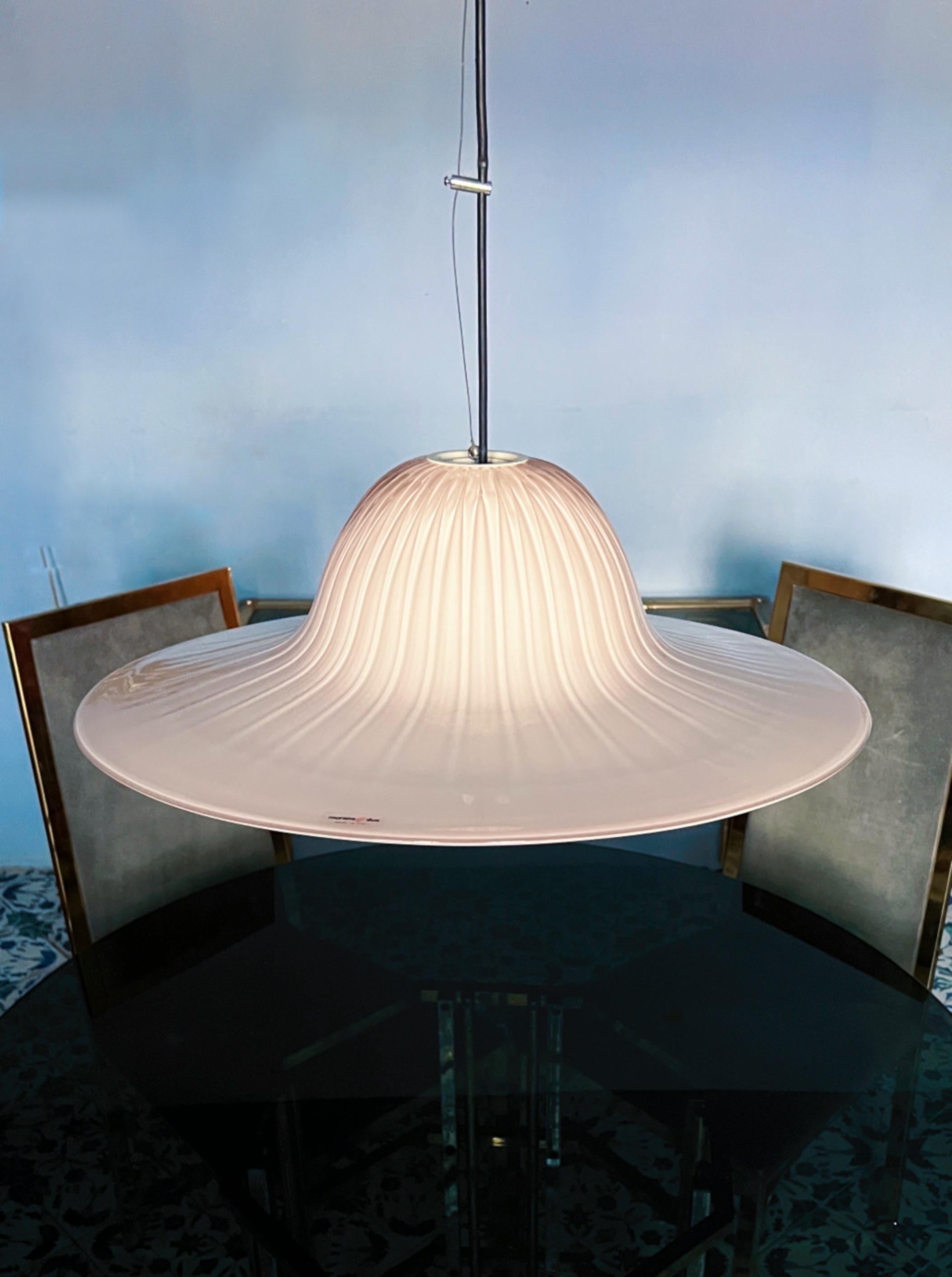 Mid-Century Modern Murano pendant light by Murano Due  For Sale 3
