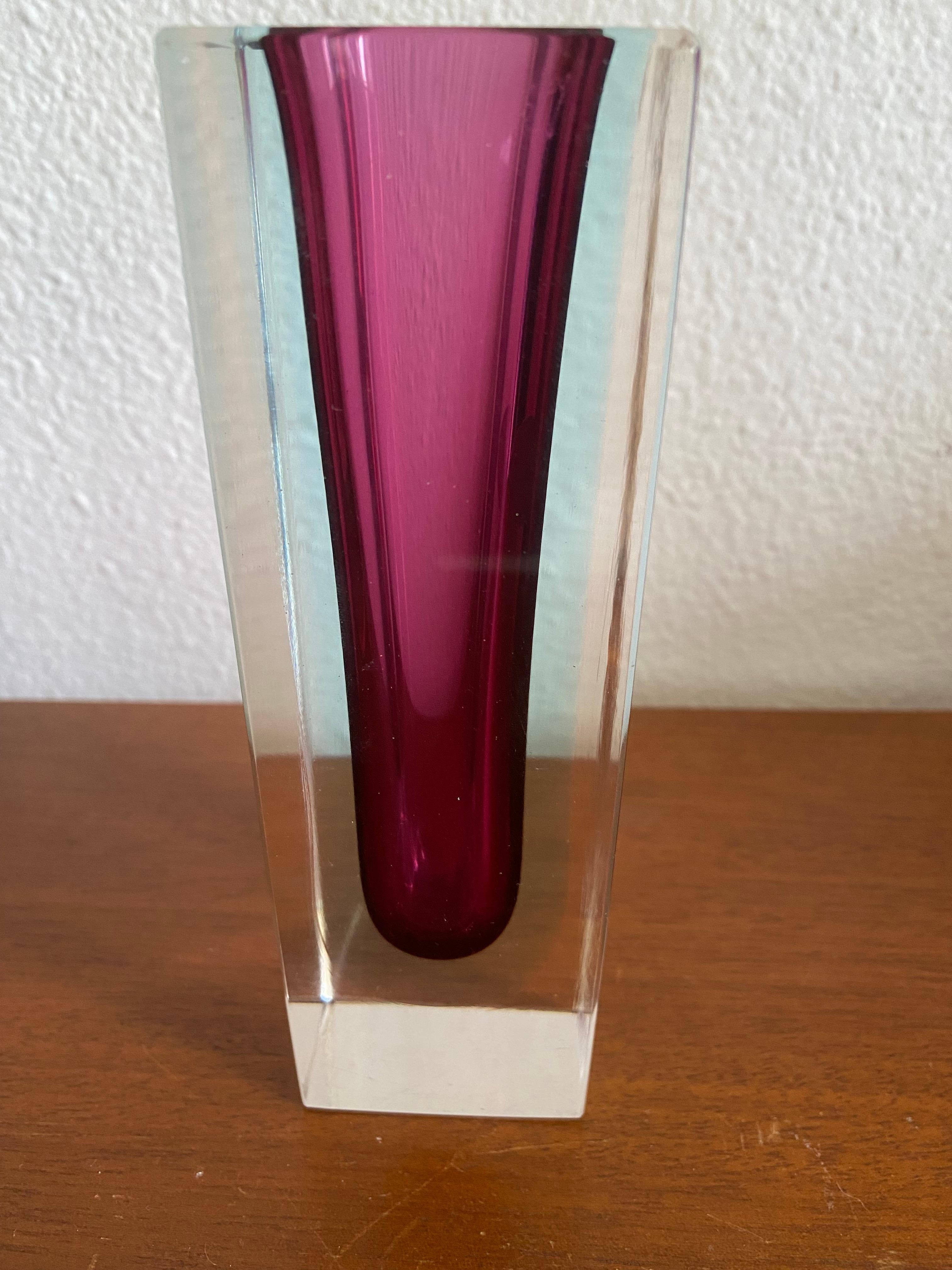 italien Vase en verre Sommerso de Murano moderne du milieu du siècle dernier en vente