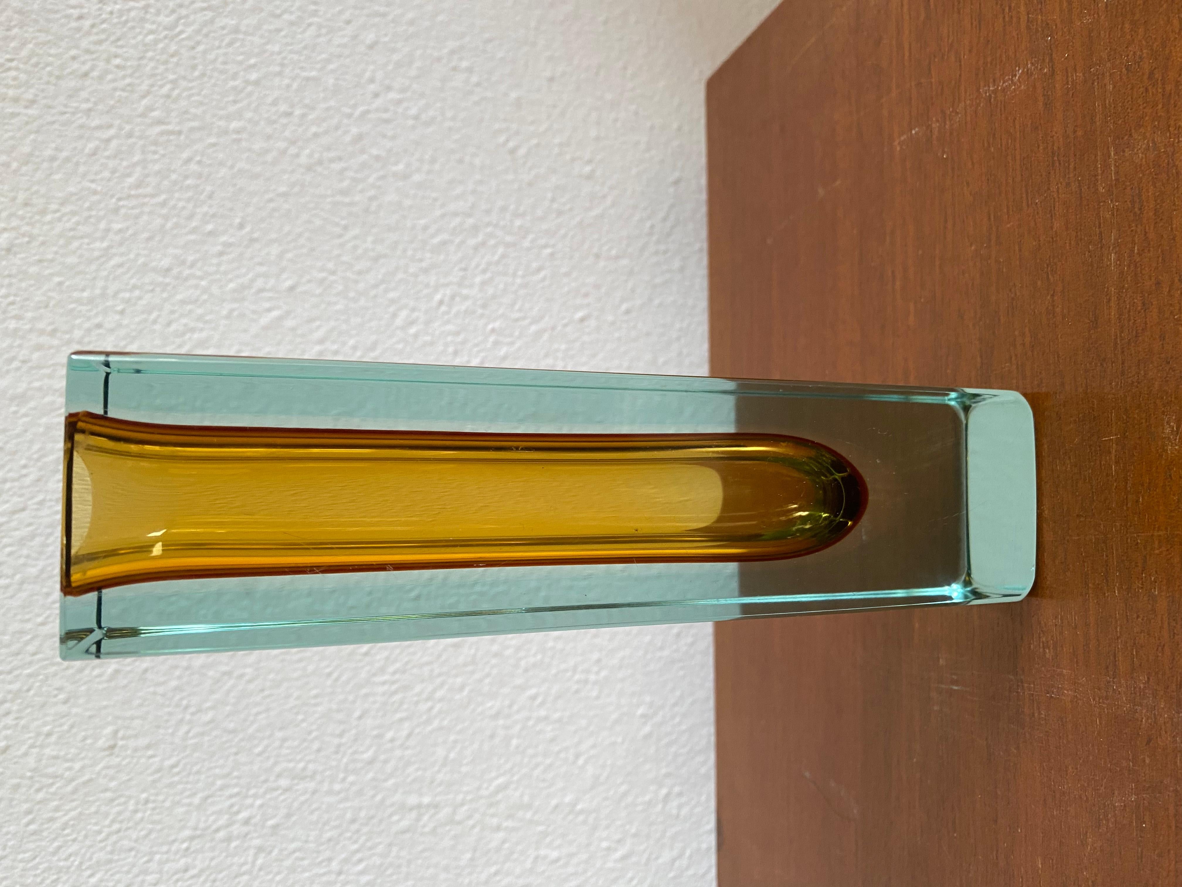Mid-century Modern Murano Sommerso Glass Vase For Sale 3