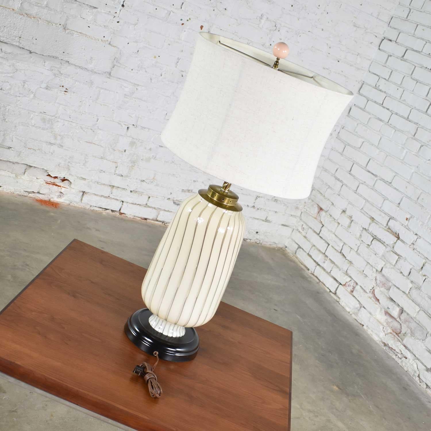 Plated Mid-Century Modern Murano Style Blown Glass Table Lamp Cream and Taupe For Sale