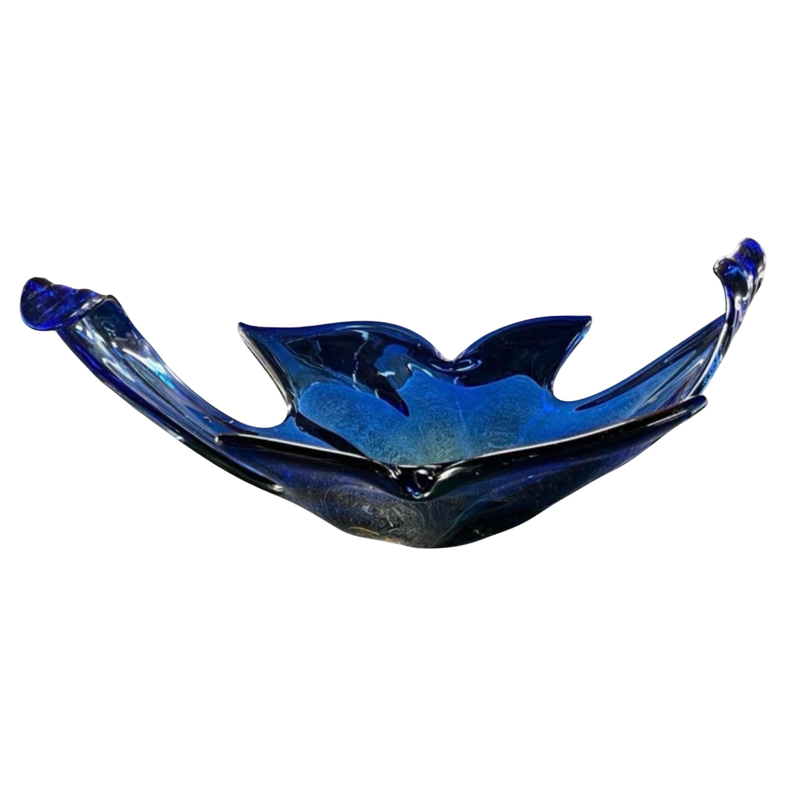 Centre de table en verre soufflé Murano Glass Sommerso bleu, milieu de siècle moderne 1960/70 en vente