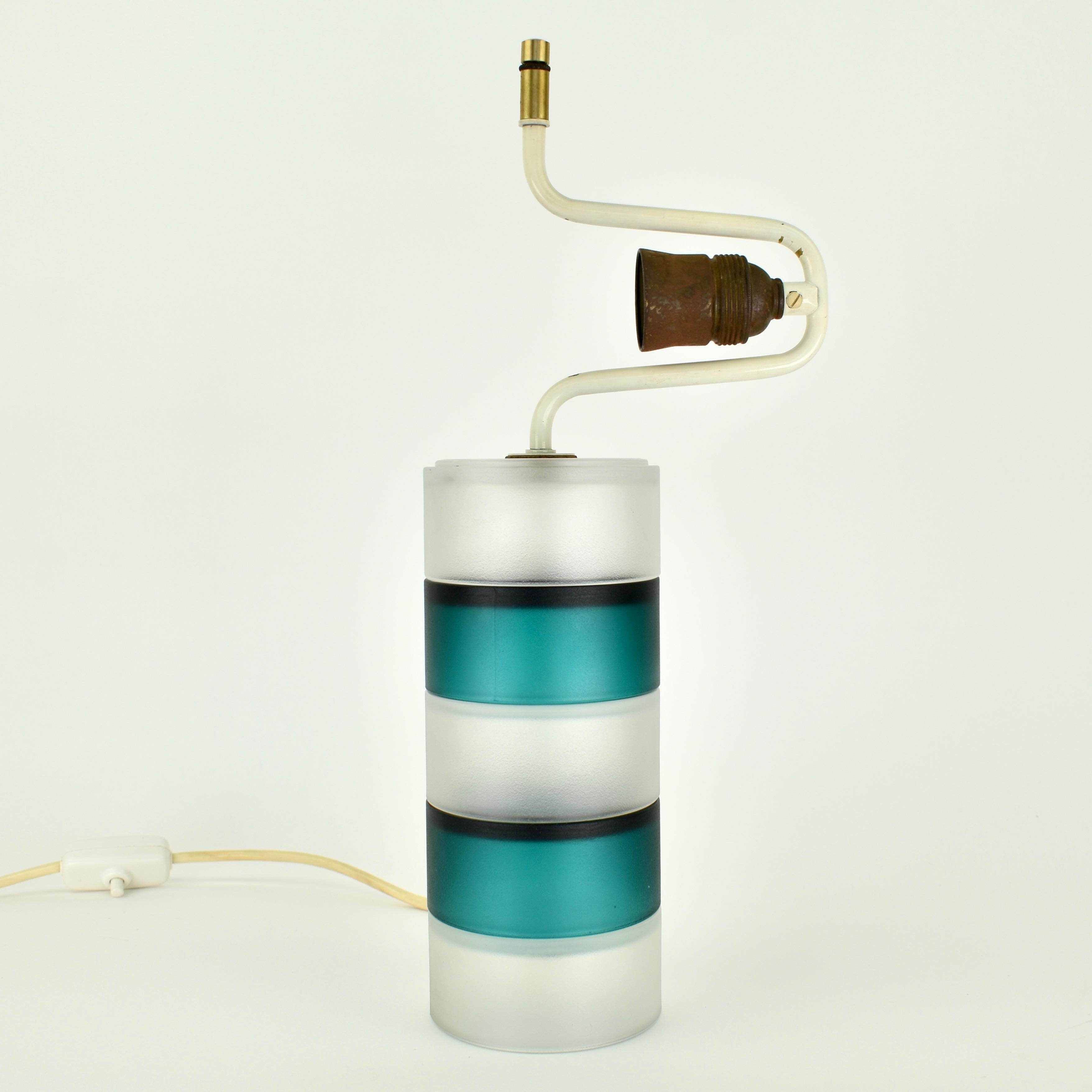 Mid-Century Modern Lampe de table en verre Murano de The Moderns en vente