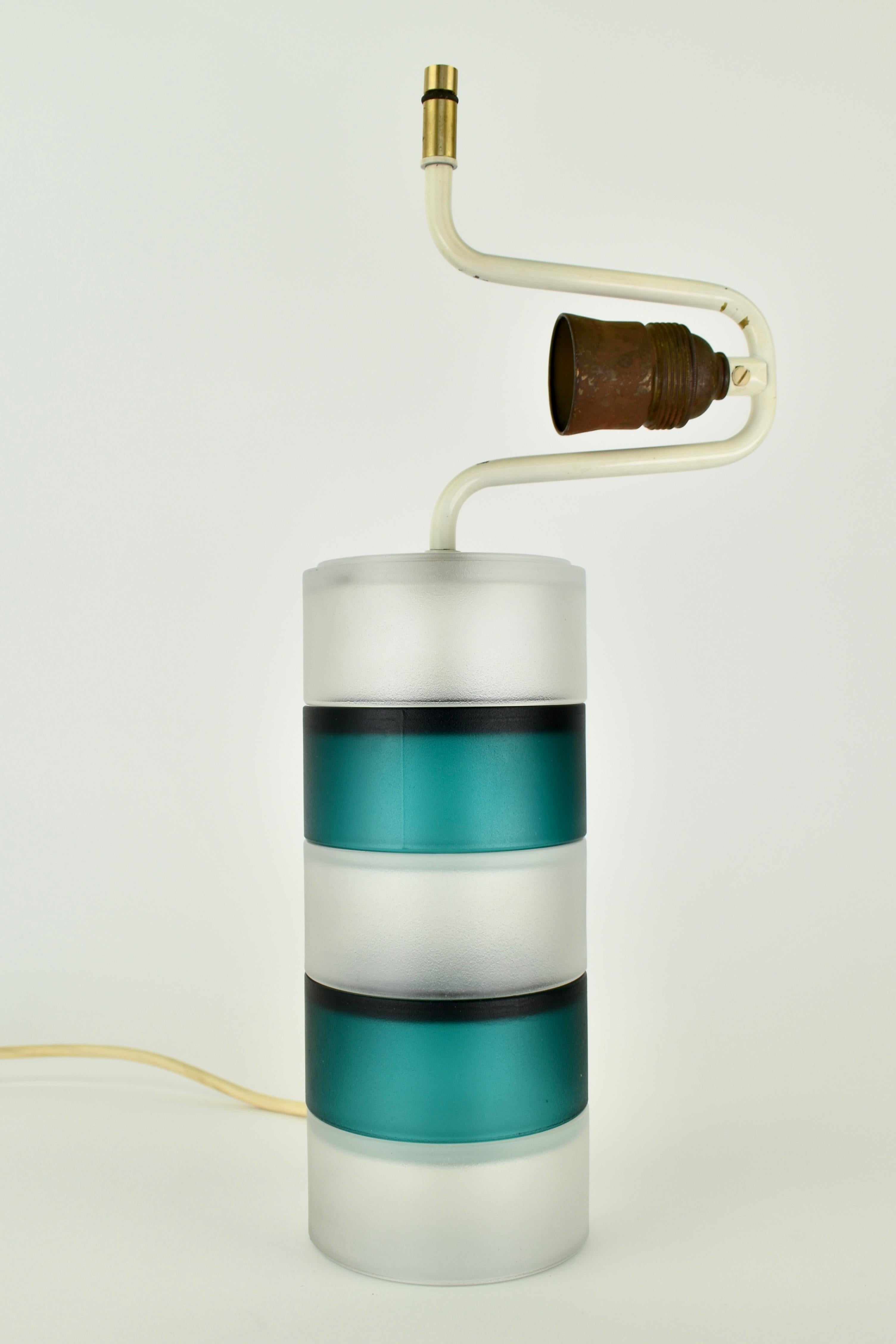 italien Lampe de table en verre Murano de The Moderns en vente