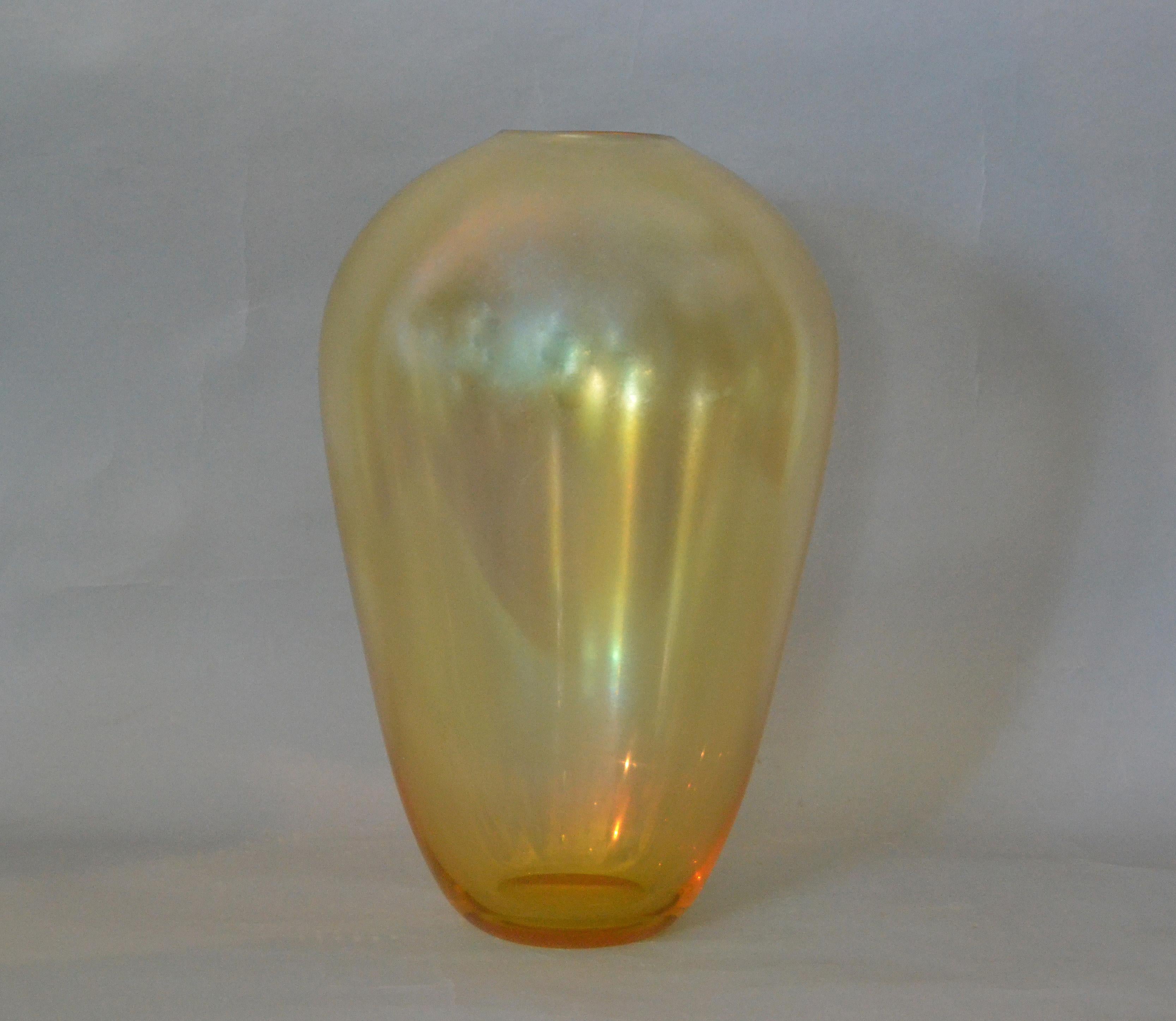 Mid-Century Modern Murano Translucent Gold Hand Blown Art Glass Vase Italy In Good Condition For Sale In Miami, FL