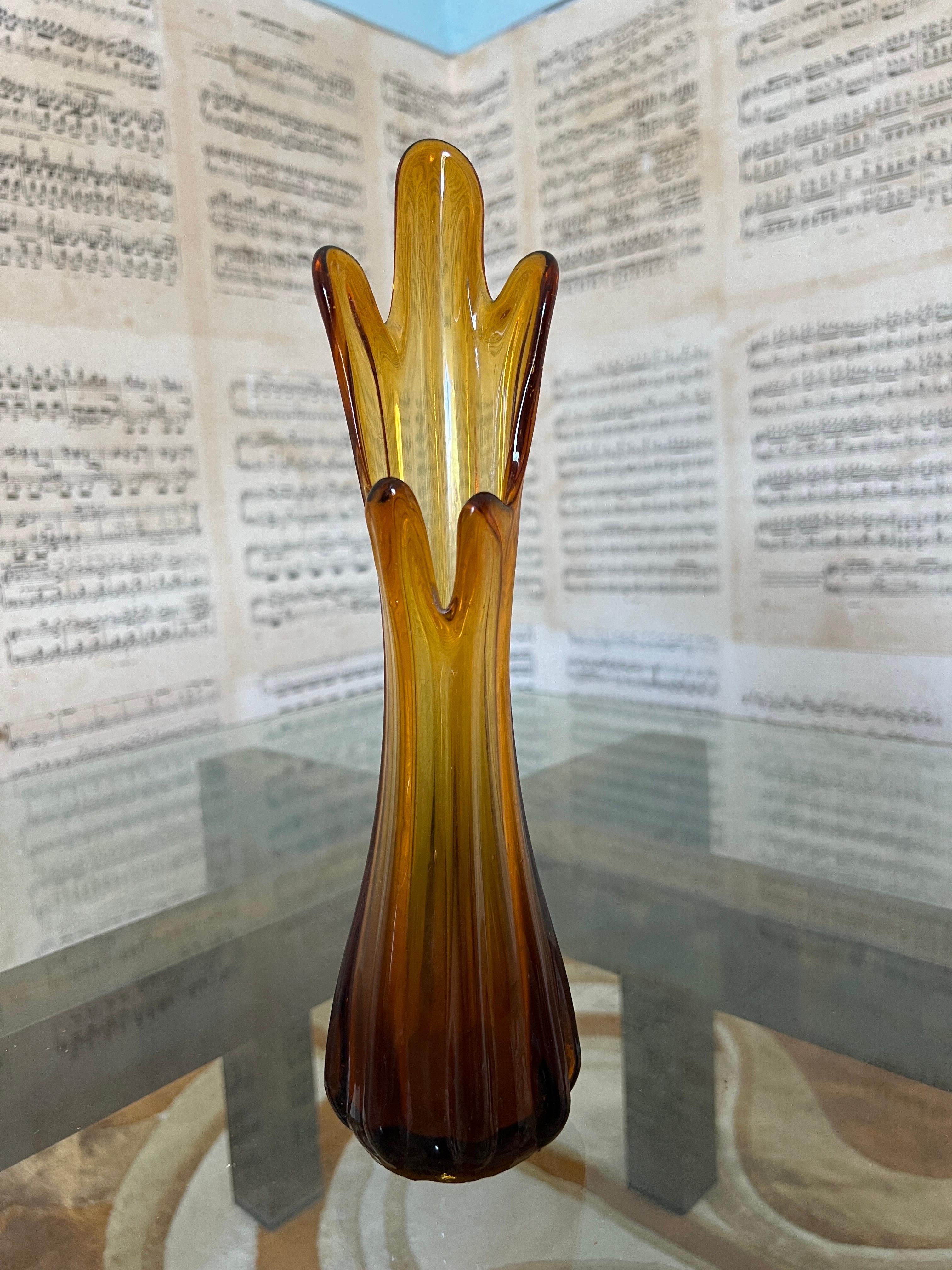 20ième siècle Vase de Murano moderne du milieu du siècle dernier en verre de couleur ambre en vente