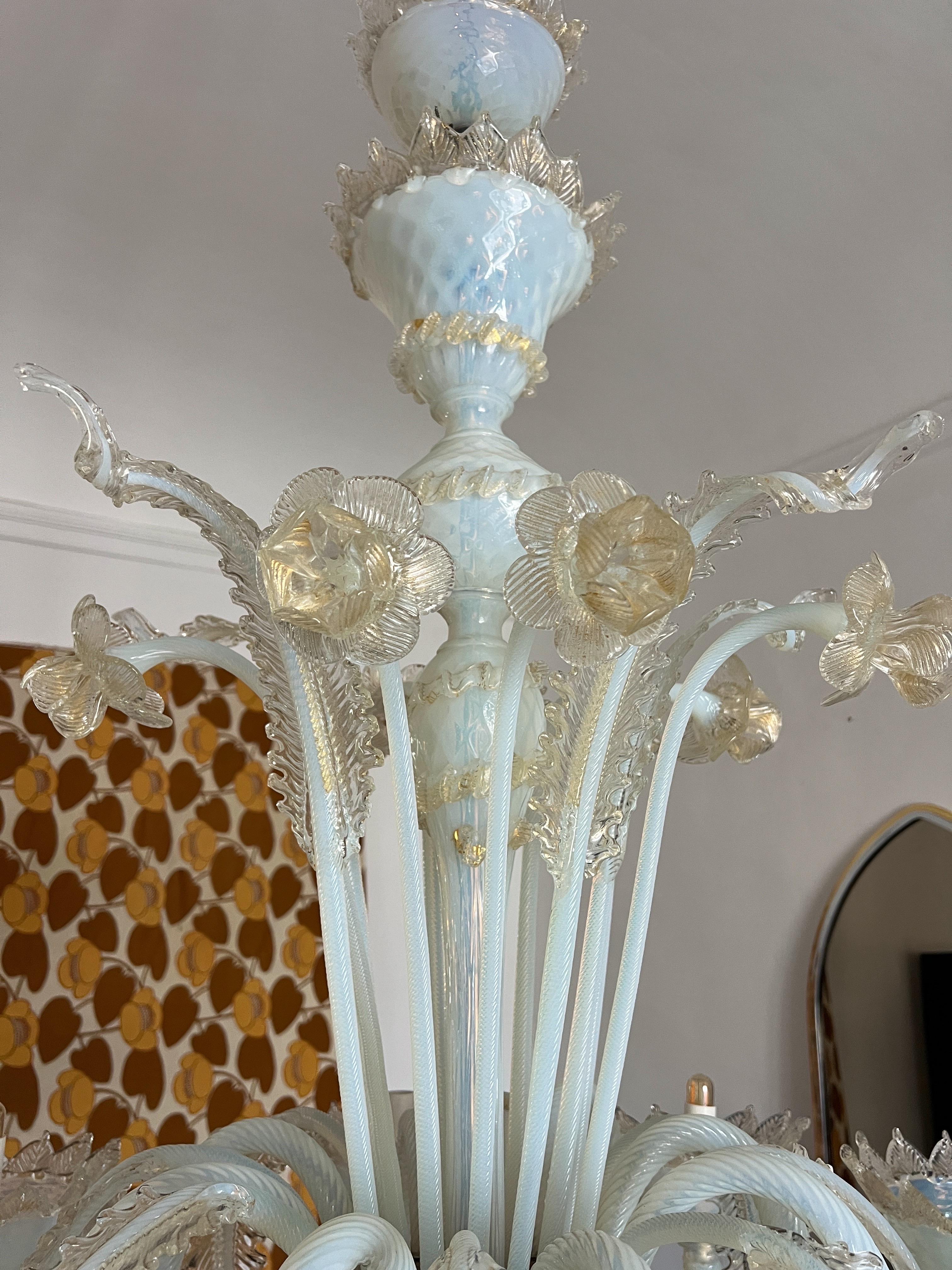 Mid Century modern Murano venetian glass chandelier 1960s Italy For Sale 3