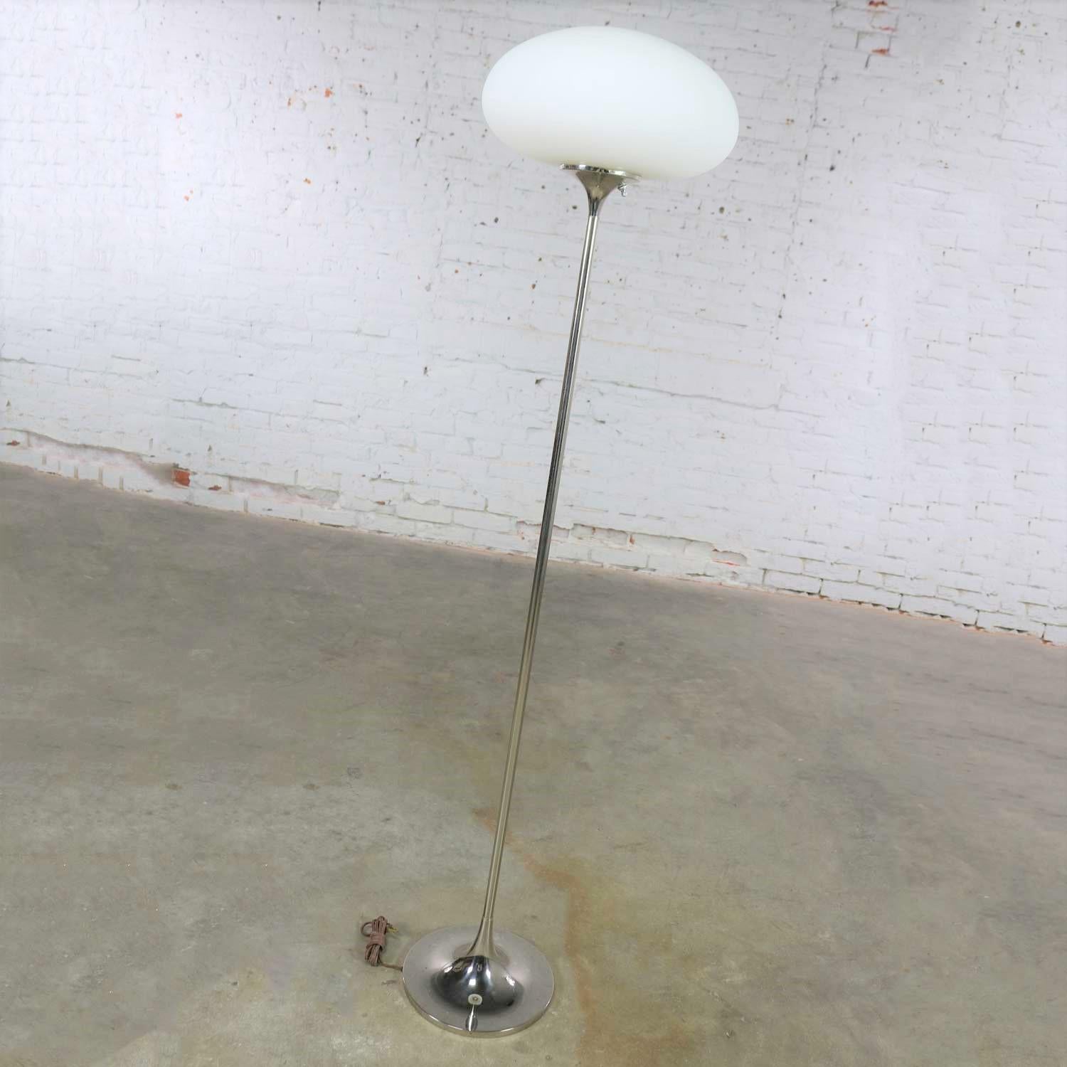 Blown Glass Mid-Century Modern Mushroom Floor Lamp in Chrome by the Laurel Lamp Company