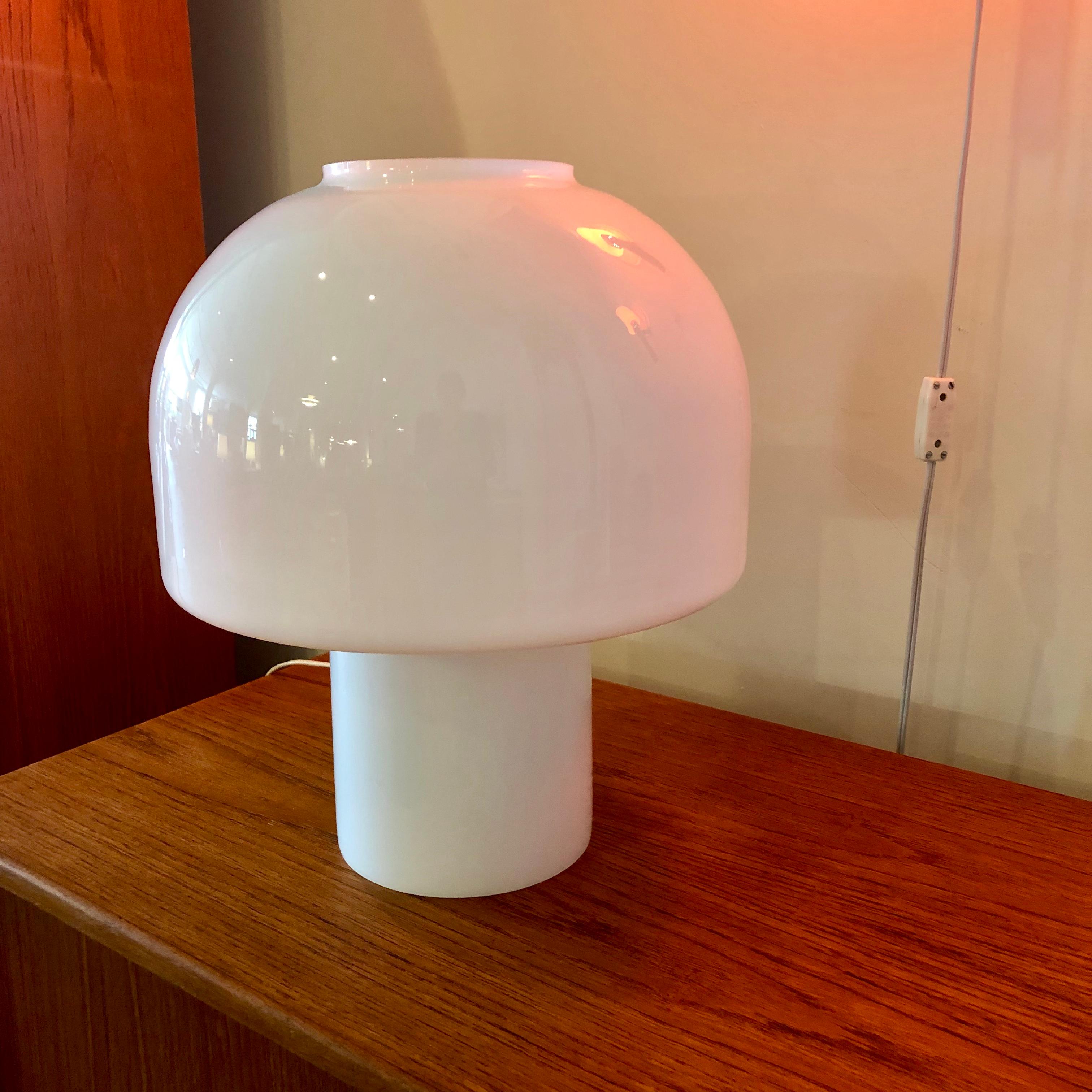 Unknown Mid-Century Modern Mushroom Shaped Milk White All Glass Table Lamp, 1960s