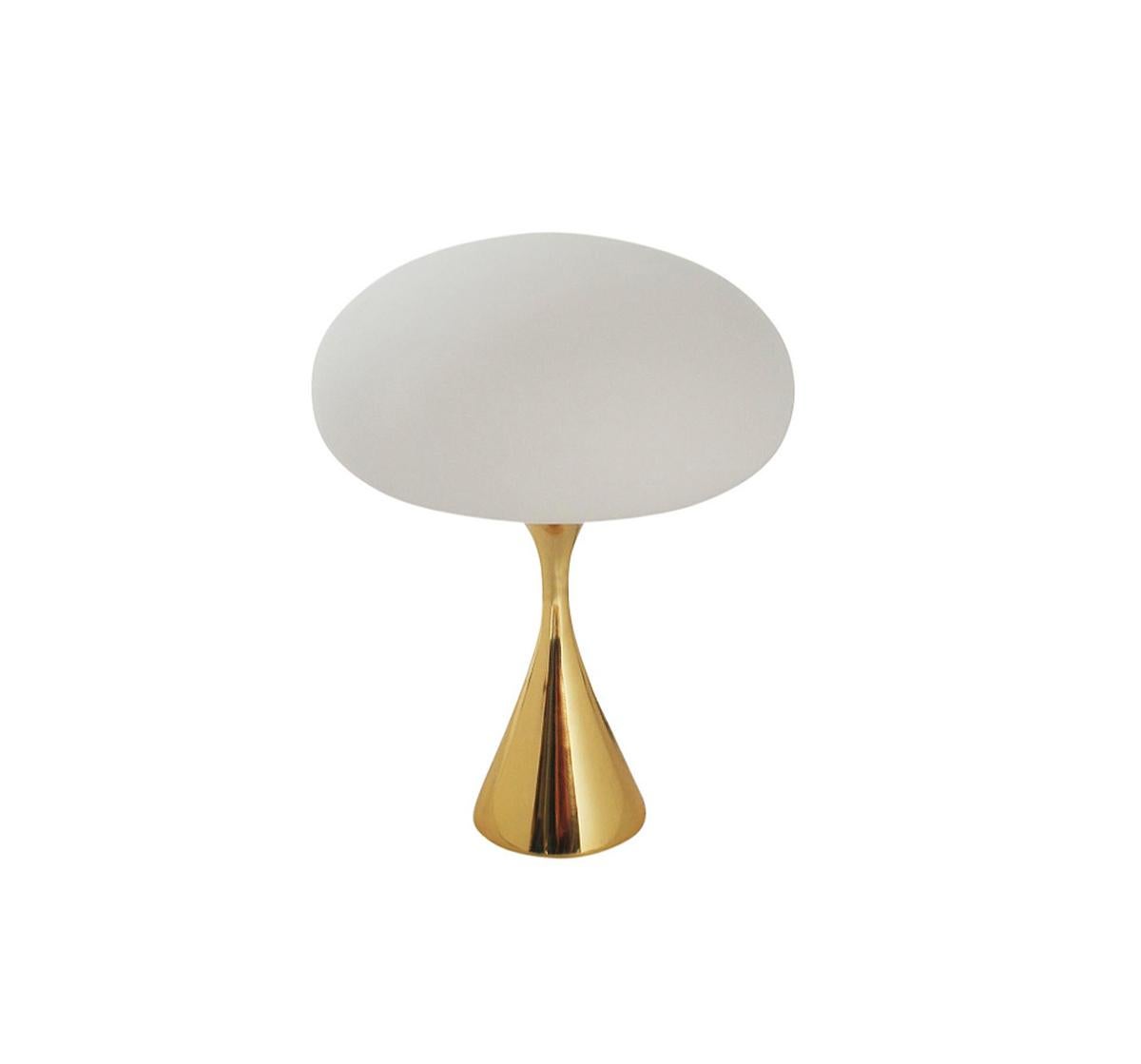 Indien Lampe de bureau champignon moderne mi-siècle moderne par Designline en laiton/couleur or en vente