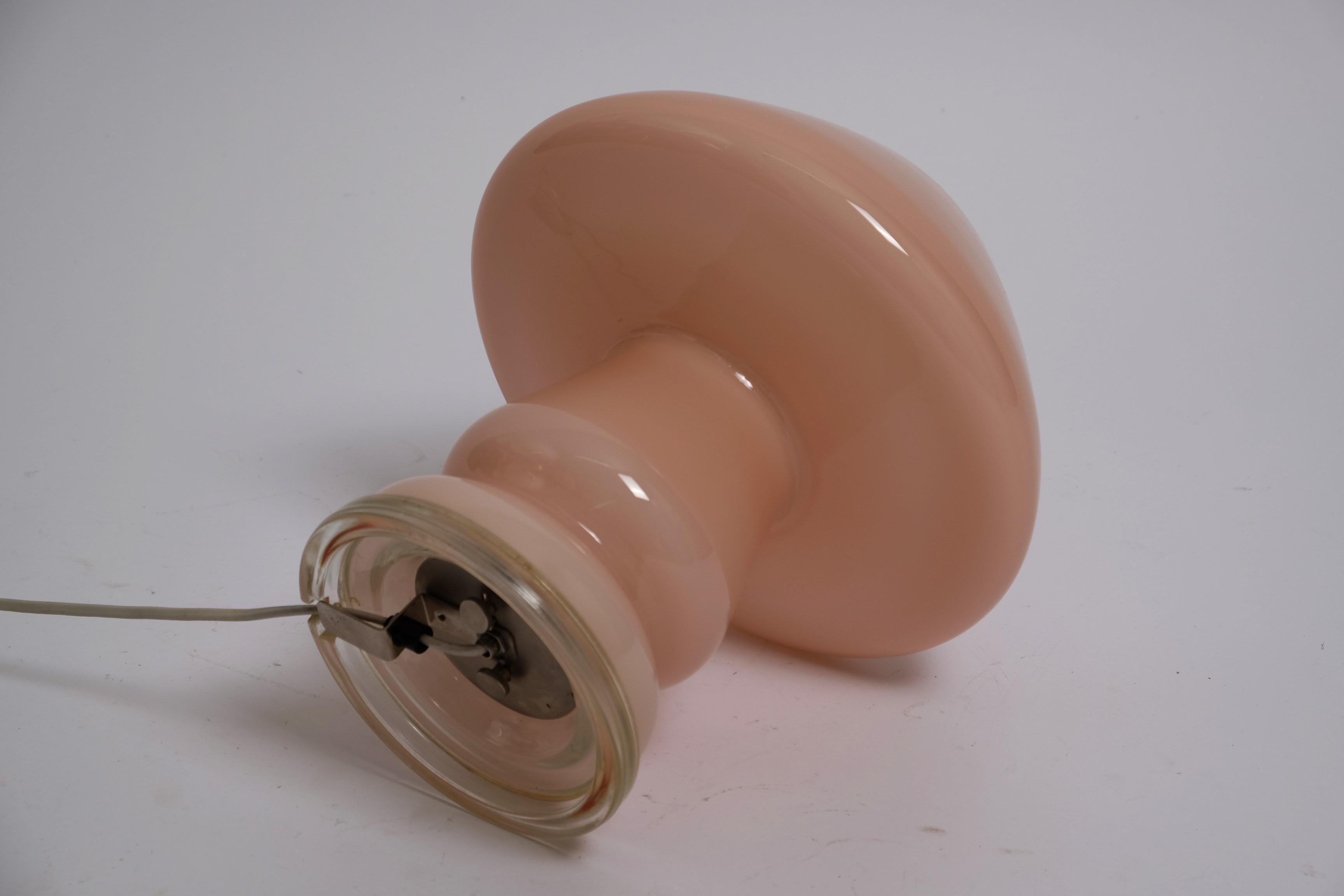 Moderne Pilz-Tischlampe aus der Mitte des Jahrhunderts aus rosa Glas, Deutschland 1960er Jahre im Angebot 10