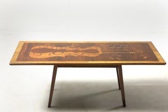 Table à café/cocktail en marqueterie sur le thème de la musique:: Brésil:: années 1950