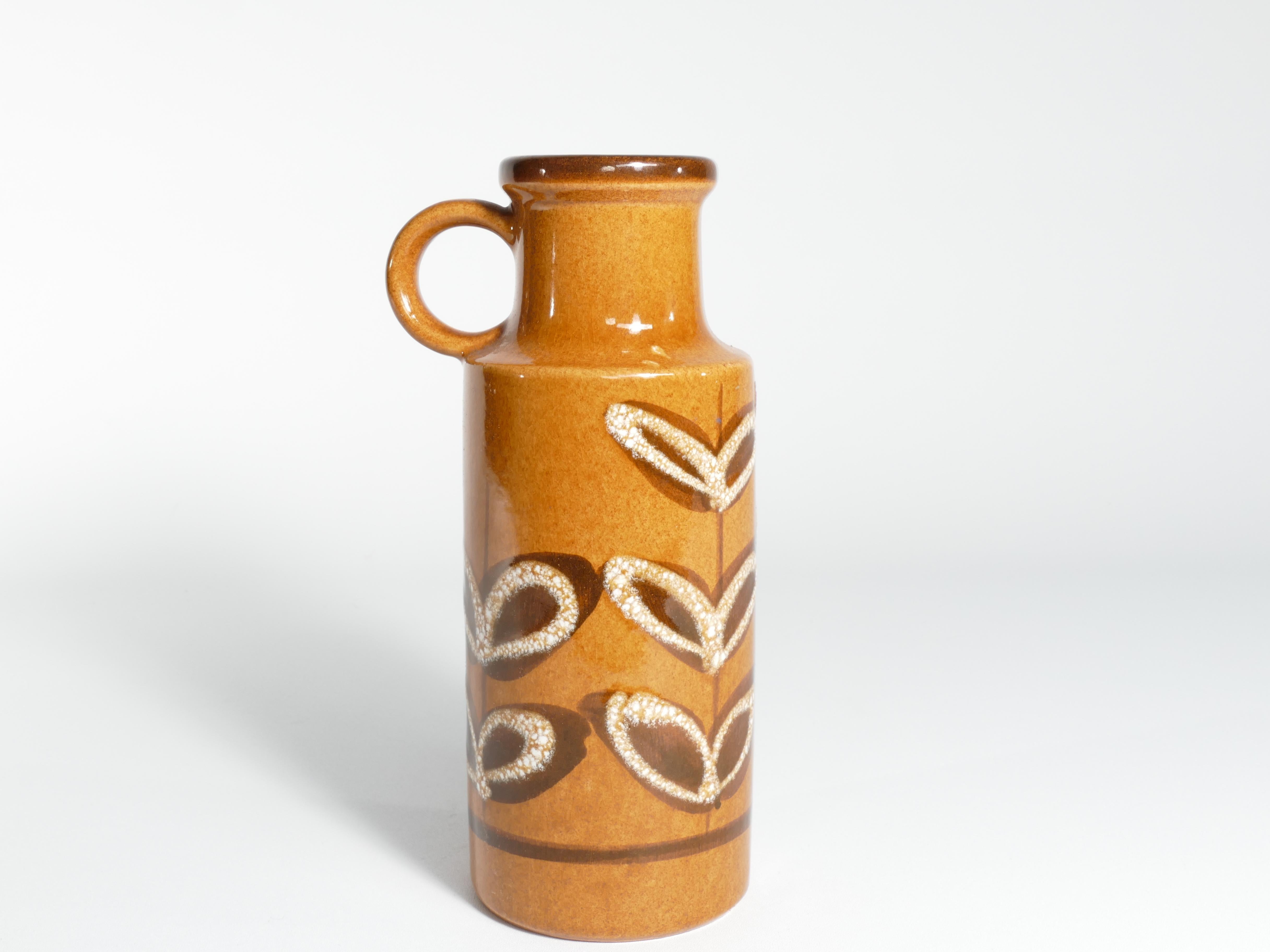 Moderne senffarbene gelbe Mid-Century-Vase von Scheurich, Deutschland, 1970er Jahre im Angebot 1