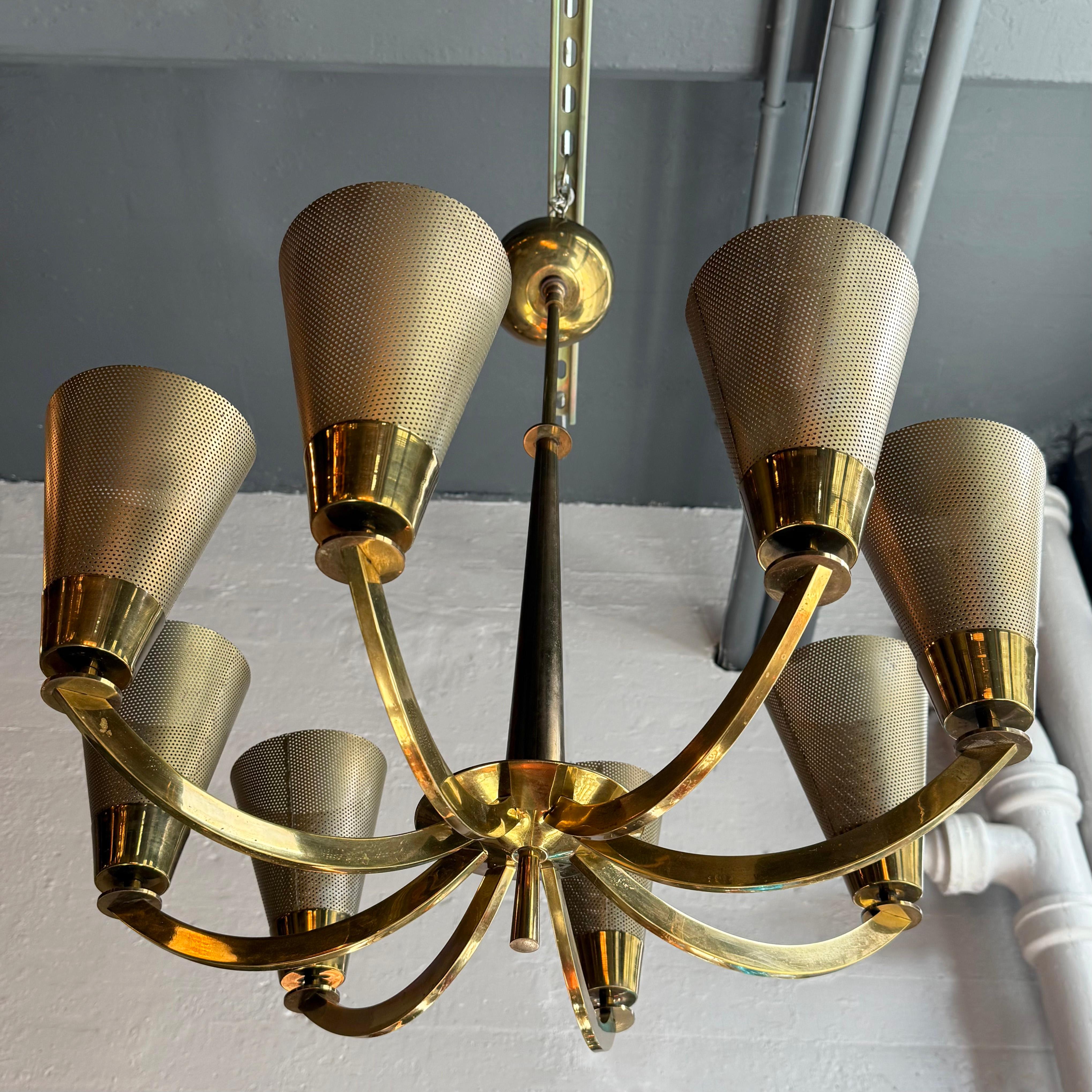 Mid-Century Modern Multi-Stem Brass Mesh Chandelier For Sale 1