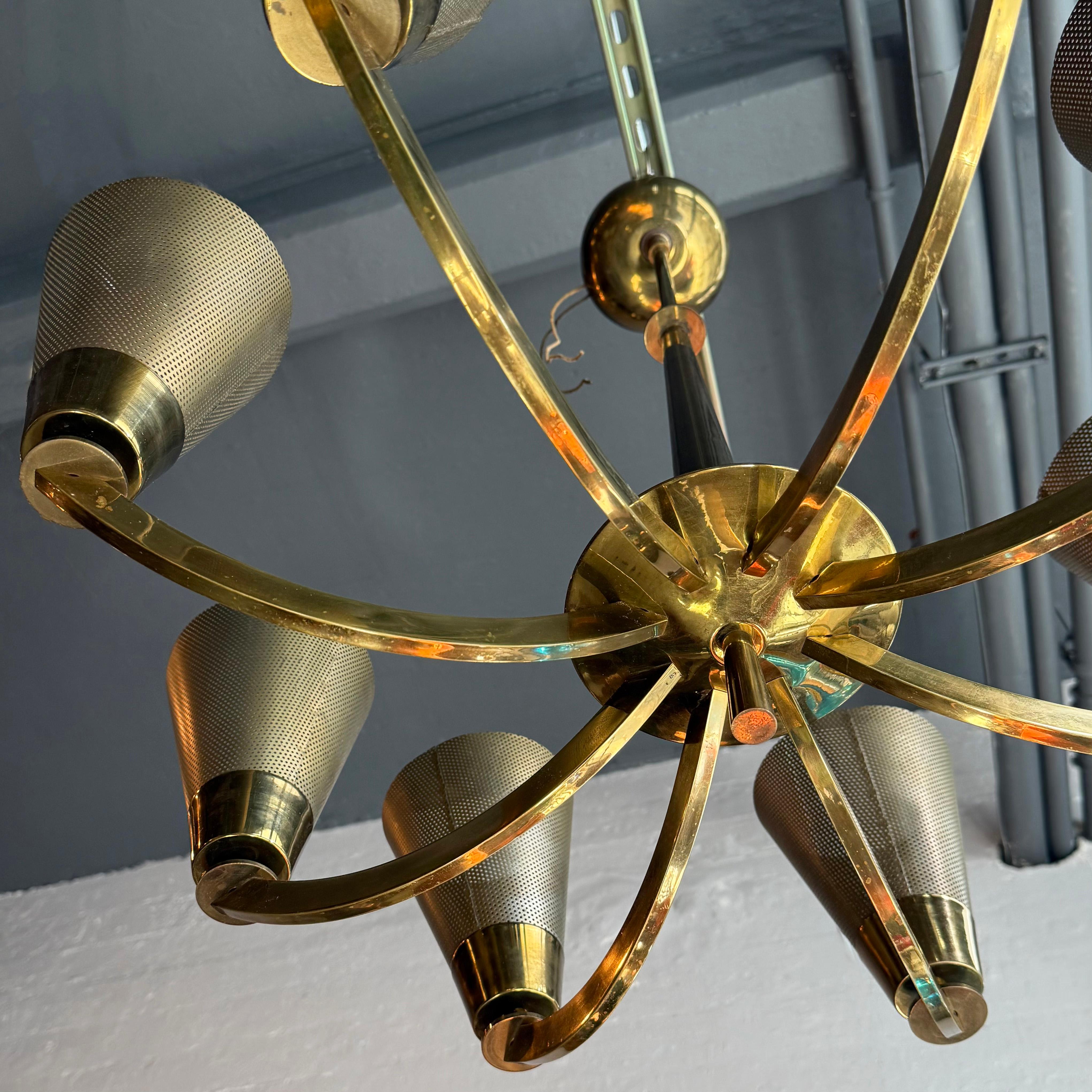 Mid-Century Modern Multi-Stem Brass Mesh Chandelier For Sale 3