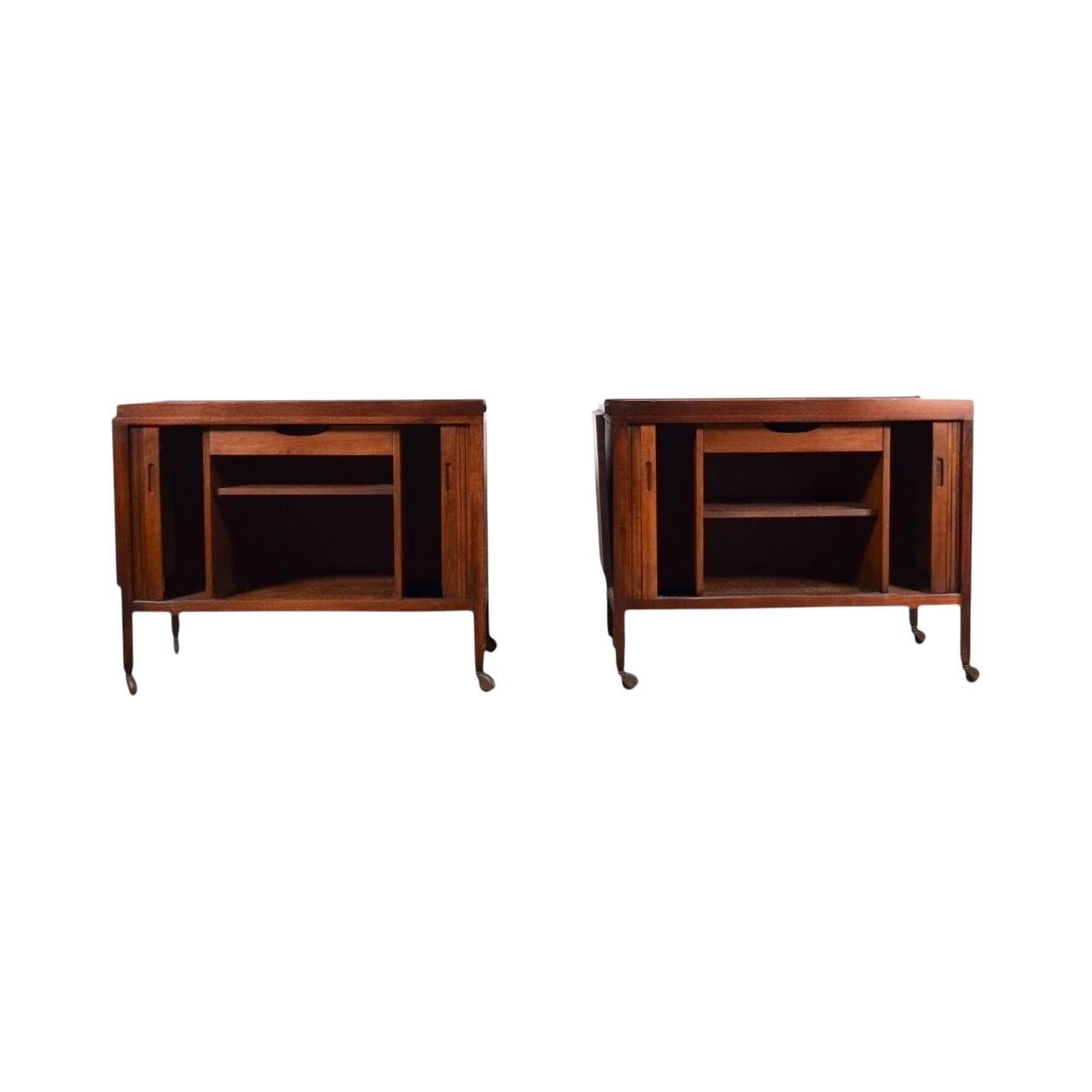 Mid-Century Modern Nat'l. Mt. Airy Side Tables Bar Carts Tambour Doors - Pair Bon état - En vente à Kennesaw, GA