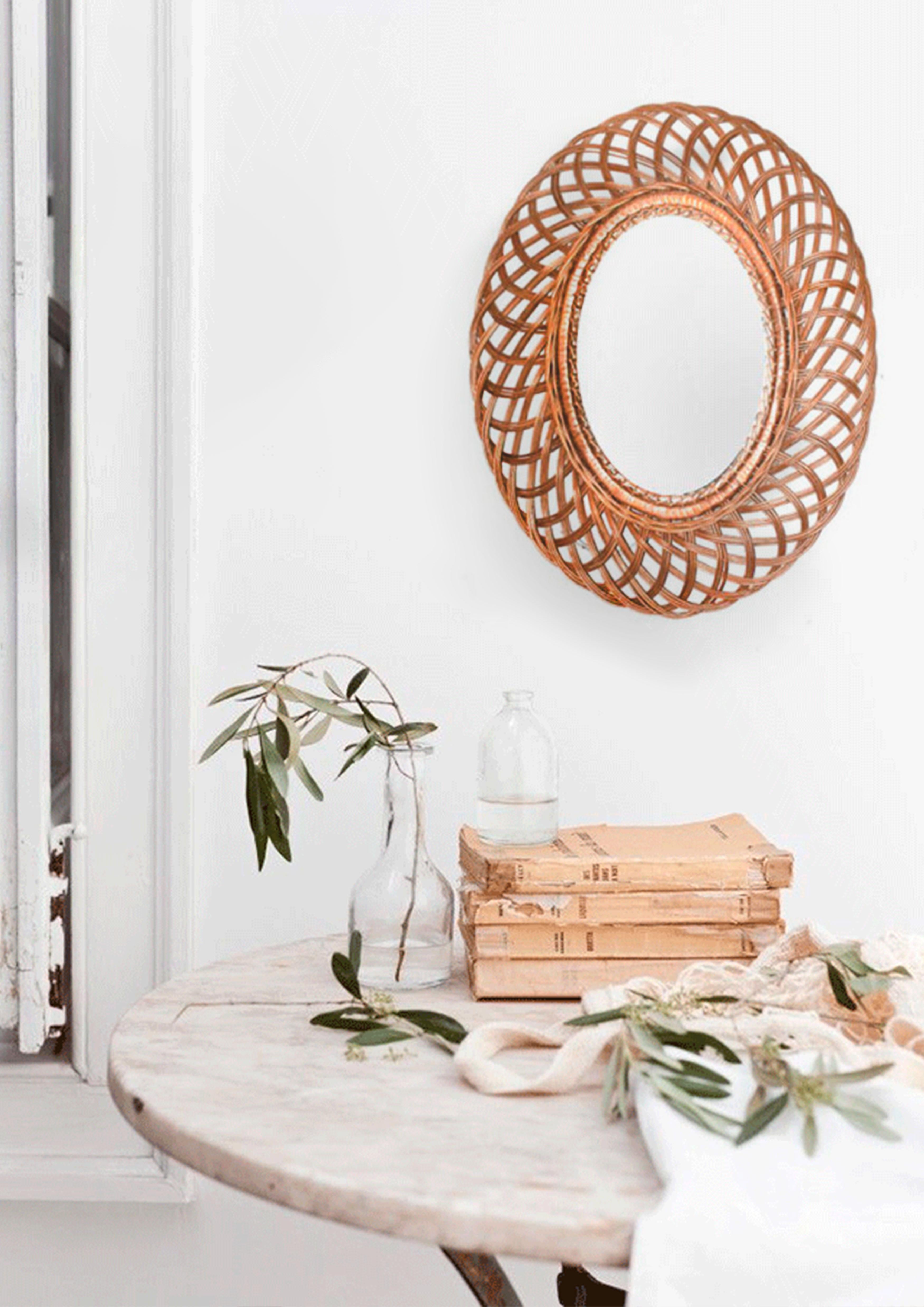 Mid-Century Modern Natural Fiber Oval Wall Mirror, France, 1960 In Good Condition For Sale In Madrid, ES