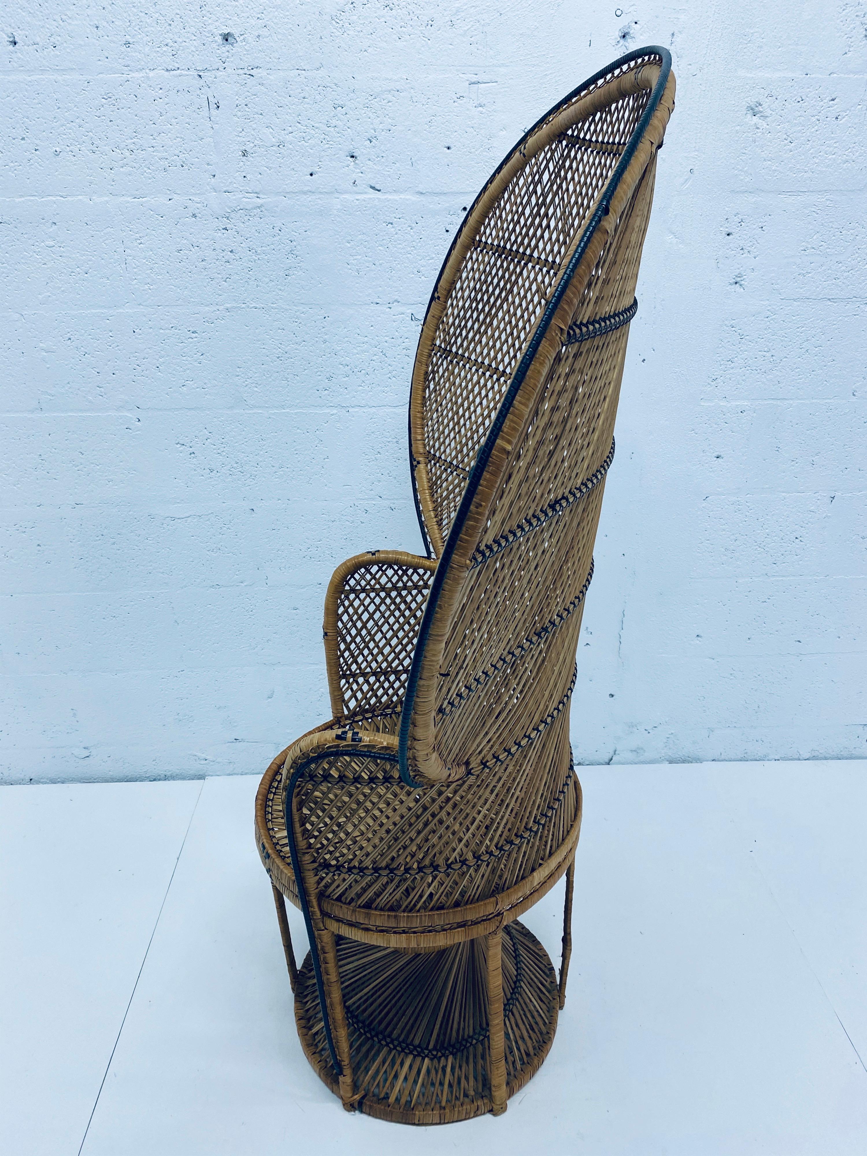 Mid-Century Modern Natural Rattan Emmanuel Style Peacock Chair, 1970s In Good Condition In Miami, FL