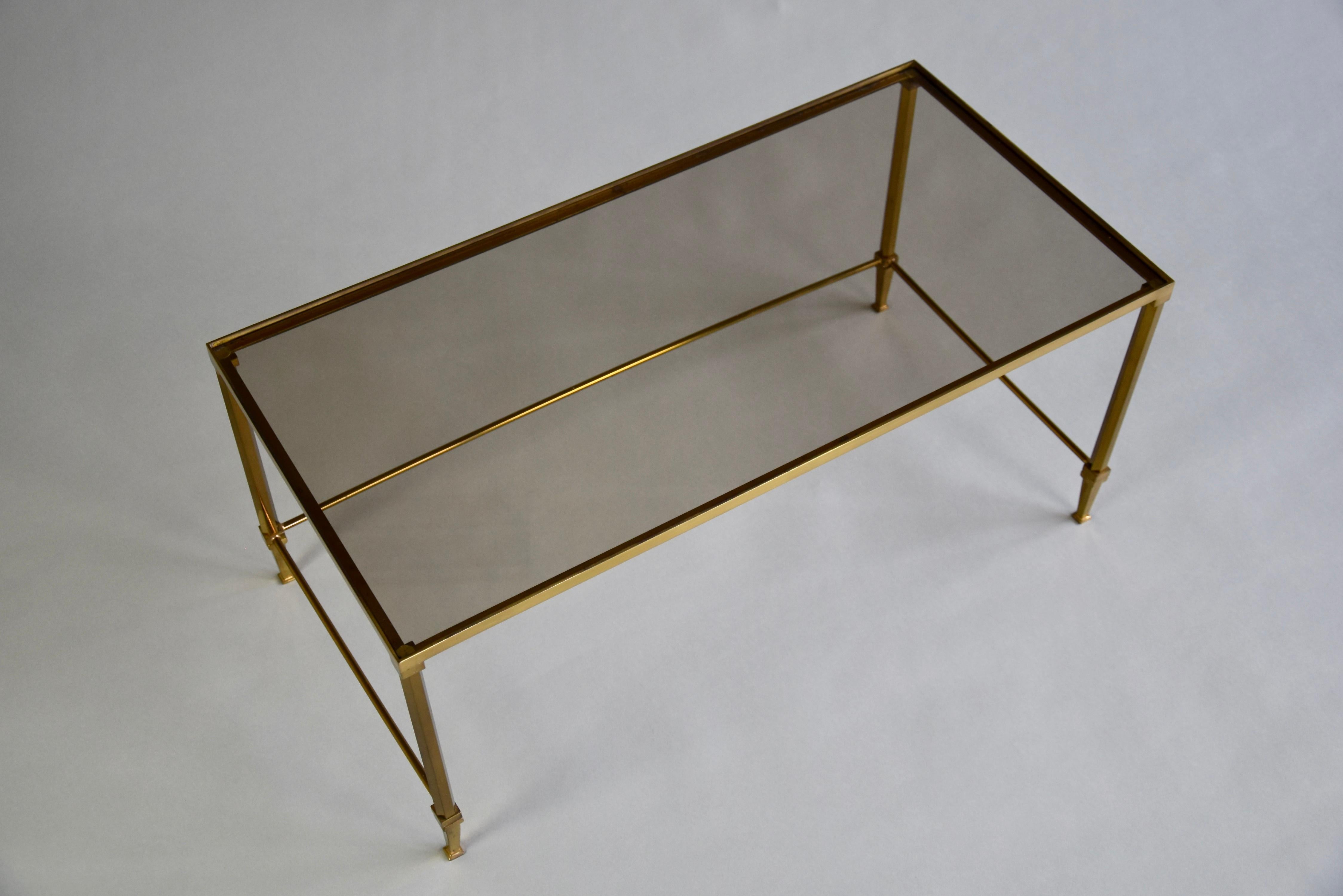Mid-century Modern Neoclassical Brass Nesting Tables Attributed to Maison Jansen In Good Condition For Sale In Weesp, NL