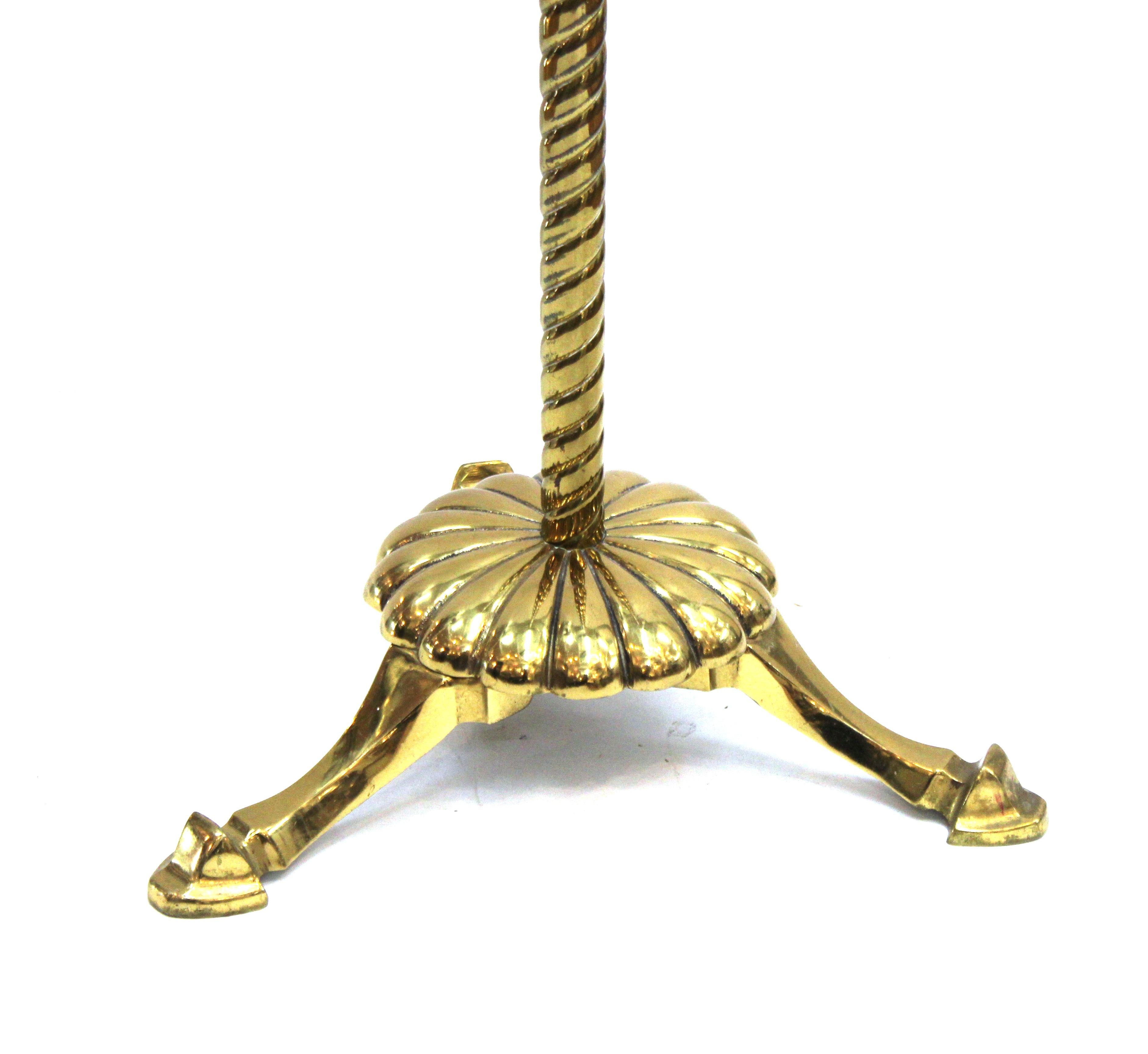 Mid-Century Modern Neoclassical Influence Brass Valet In Good Condition In New York, NY