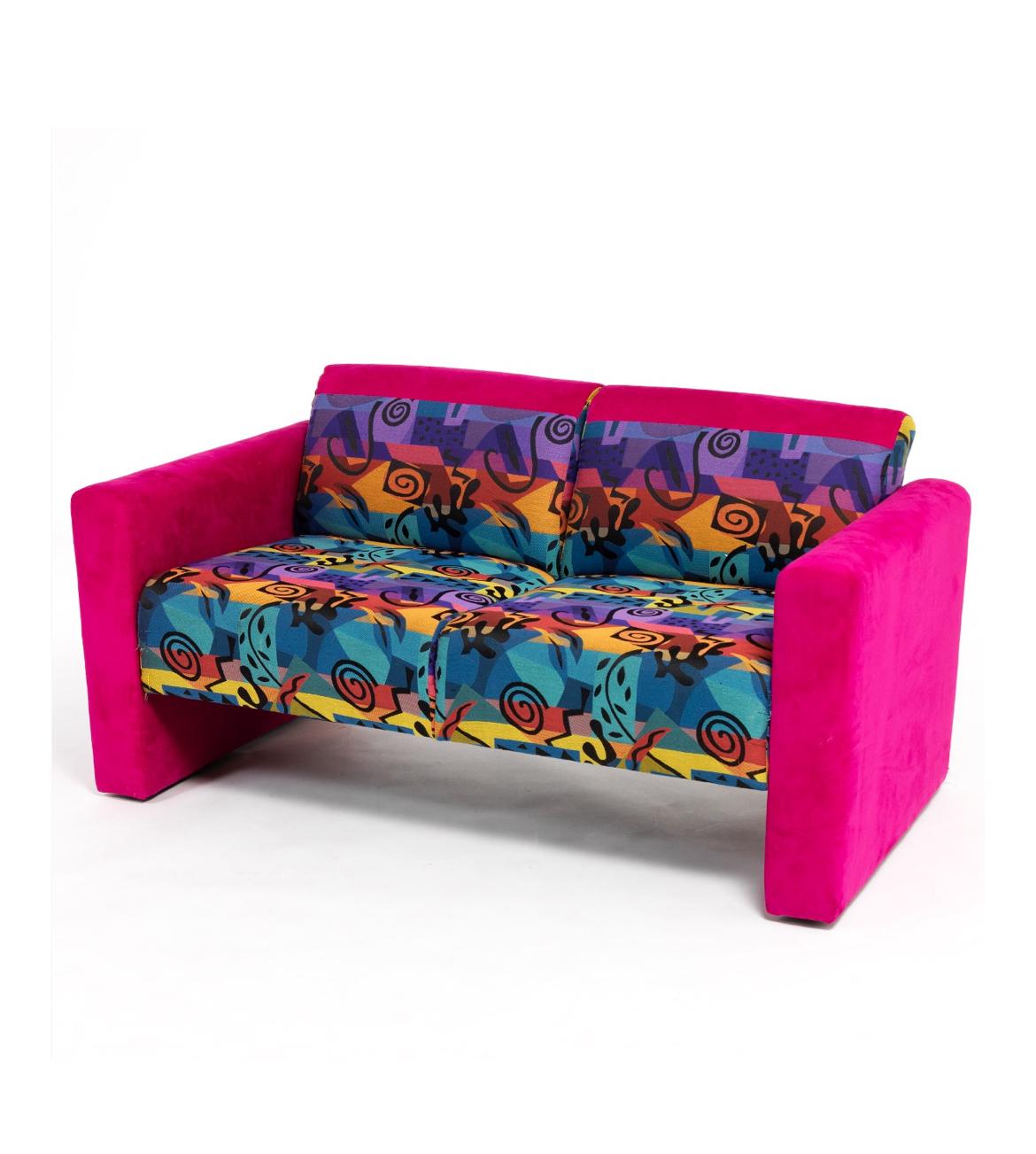 Mid-Century Modern Neonrosa Wild 1980er gepolstertes Loveseat-Sofa (amerikanisch) im Angebot