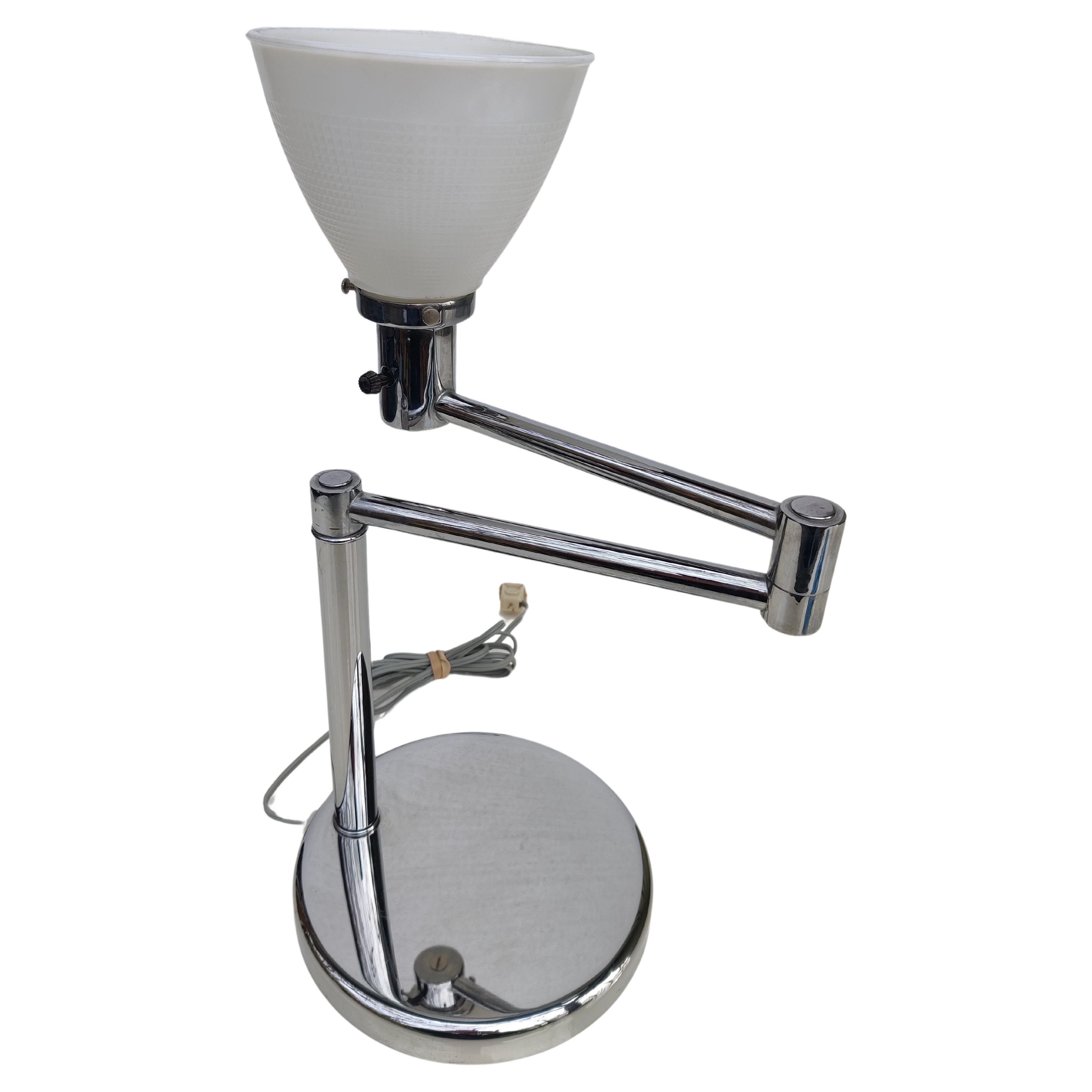 Mid Century Modern Nessen Chrome Swivel Desk Lamp For Sale