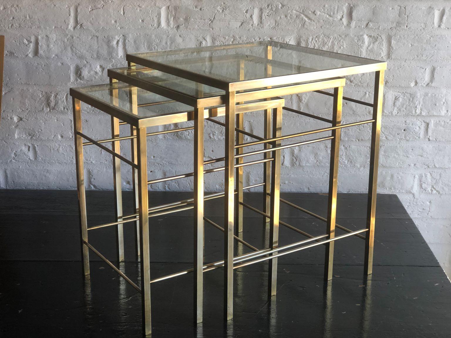 Mid-Century Modern Nest of 3 Brass & Glass Tables, Italian, 1970s In Good Condition In Richmond, Surrey