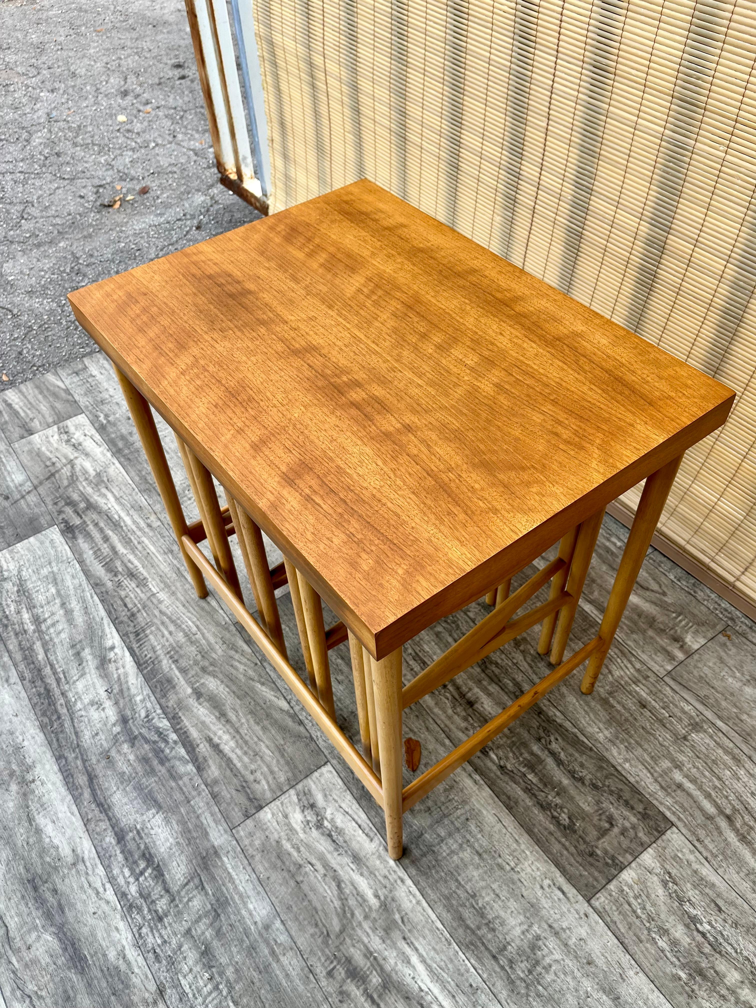 Mid Century Modern Nesting Tables by Bertha Schaefer for Singer and Sons.  In Good Condition For Sale In Miami, FL