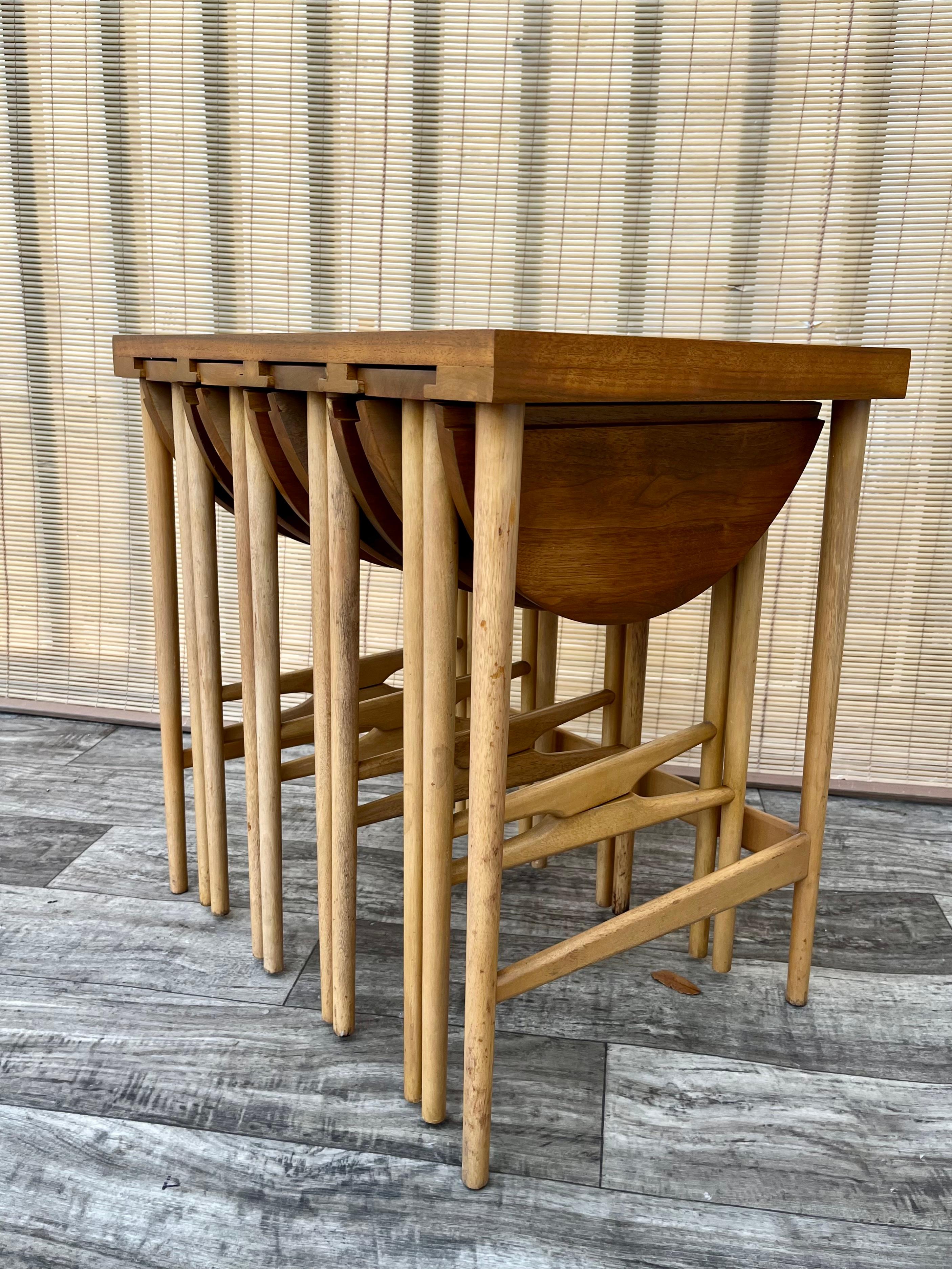 Mid Century Modern Nesting Tables by Bertha Schaefer for Singer and Sons. For Sale 2