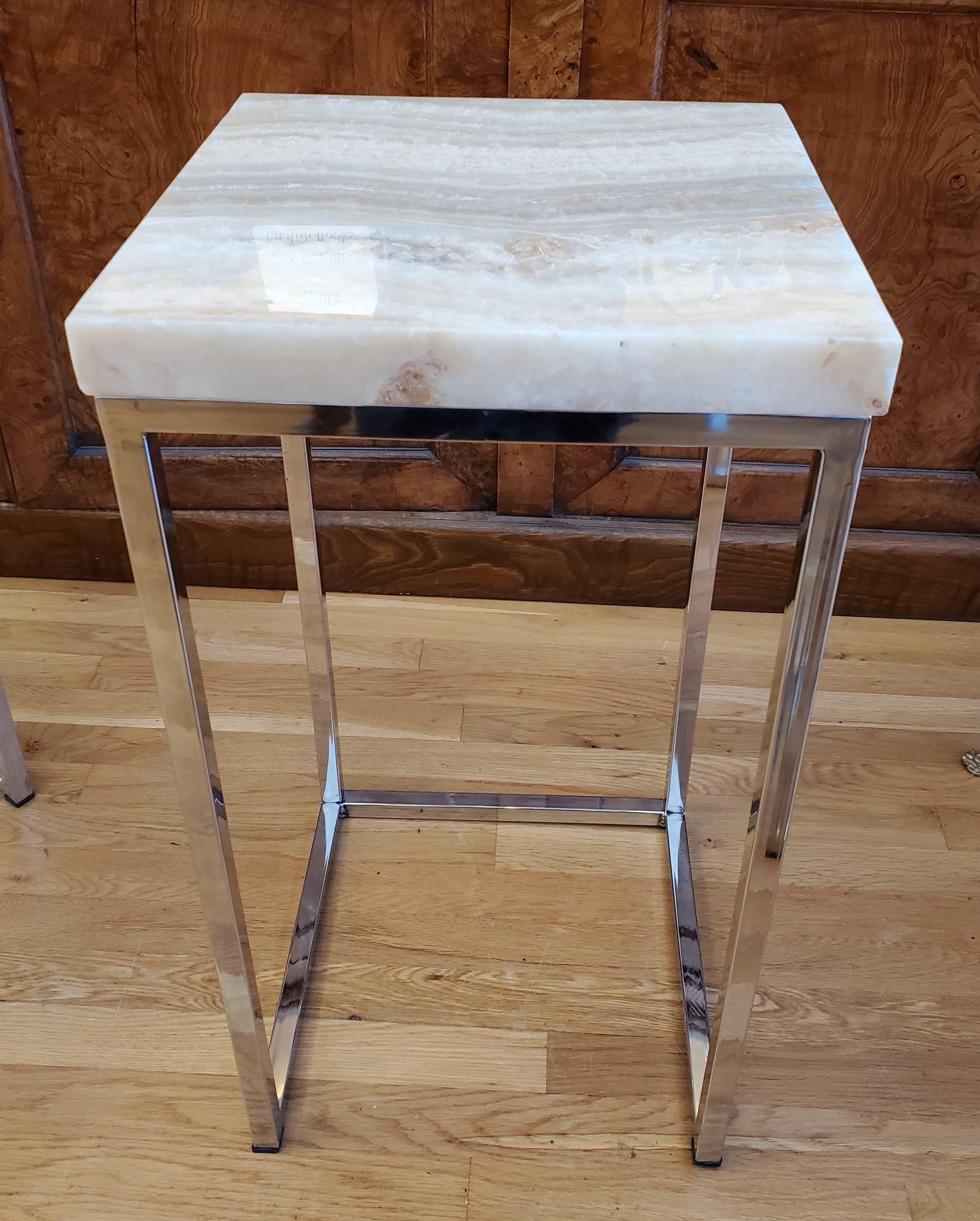 Mid-Century Modern Nesting Tables with White Onyx Tops and Chrome Legs For Sale 5
