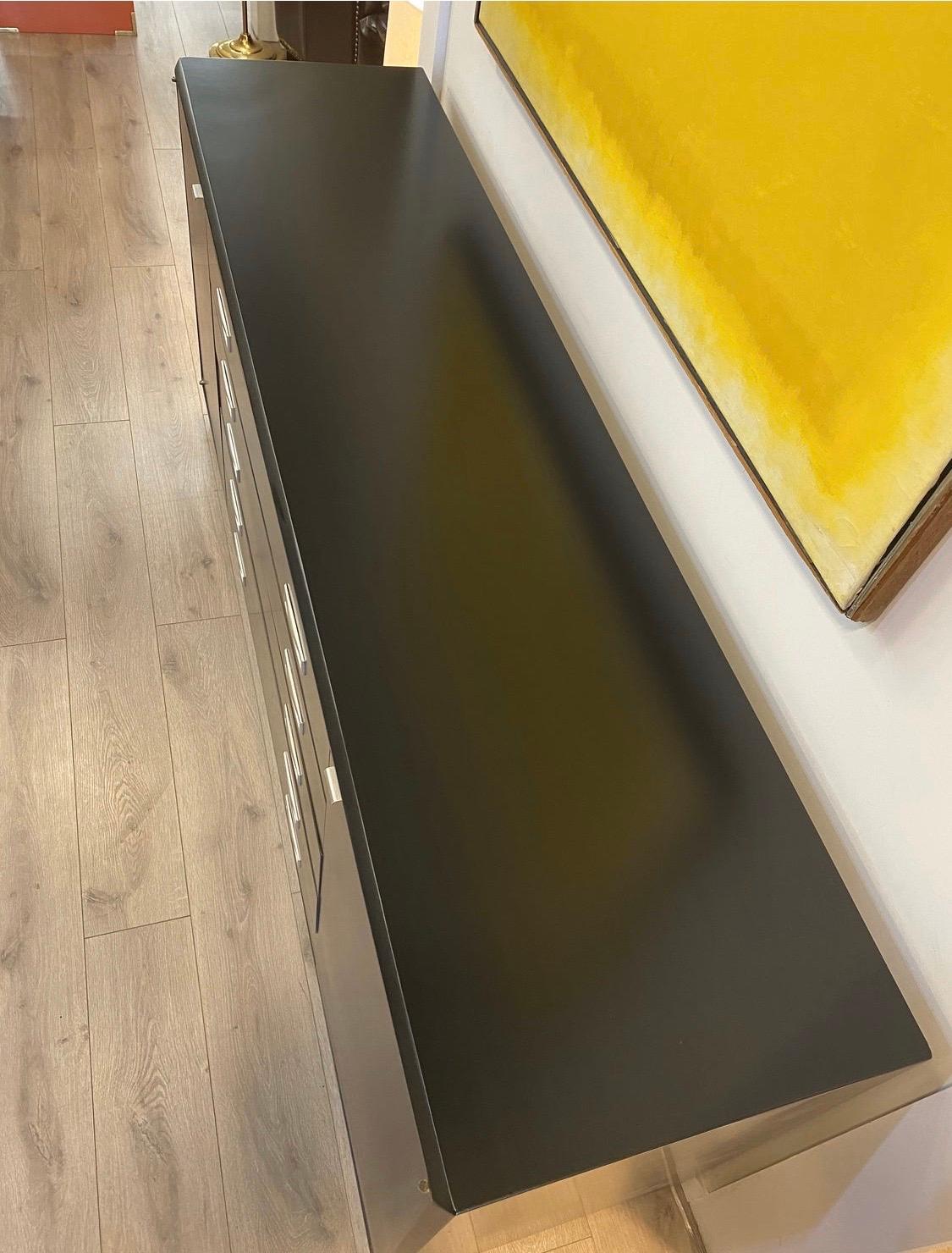Mid-Century Modern Newly Lacquered in Flat Black Chest Server Credenza Buffet In Good Condition In West Hartford, CT