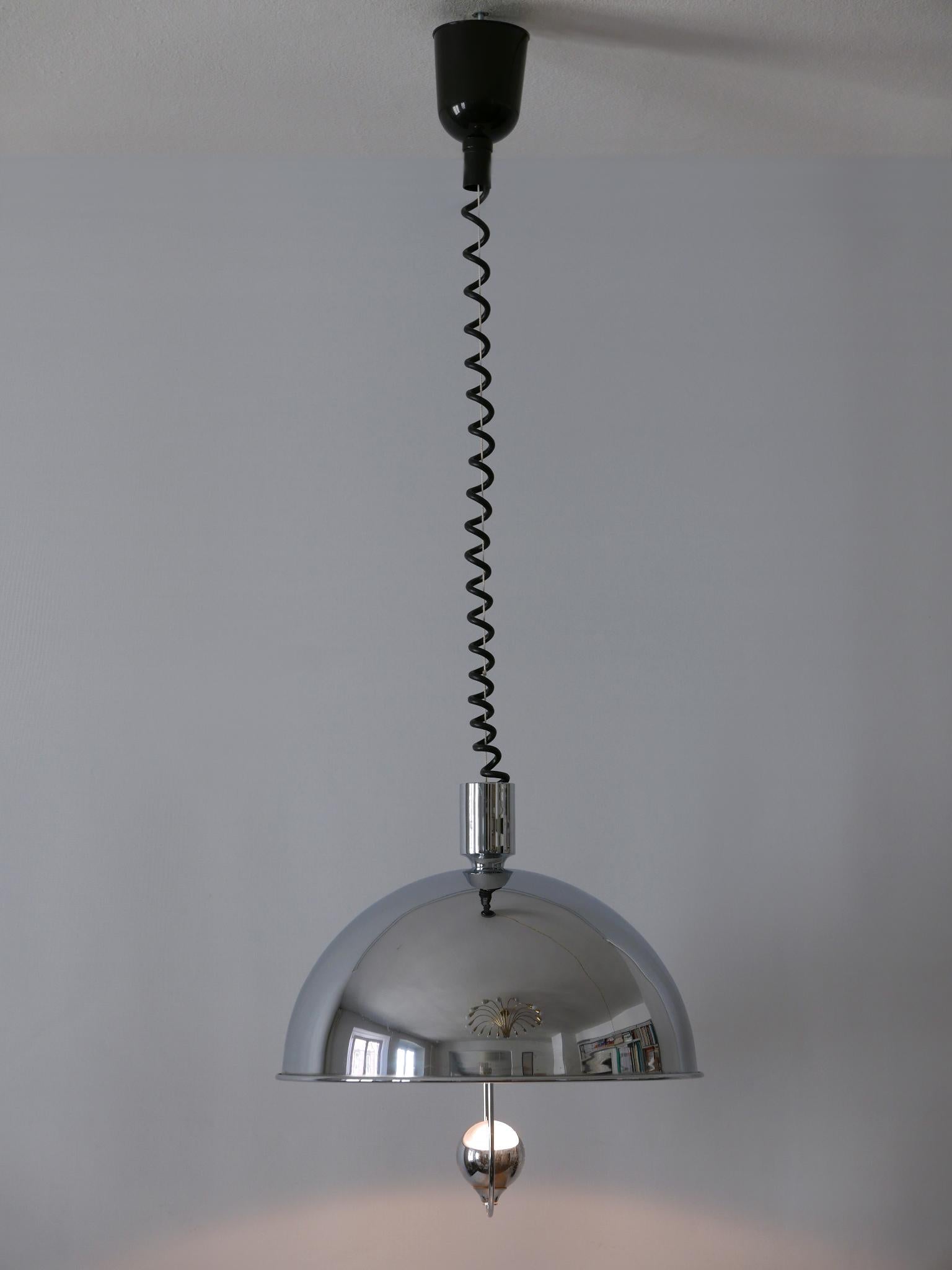 Lampada a sospensione moderna di metà secolo in ottone nichelato di Florian Schulz, anni '70 In condizioni buone in vendita a Munich, DE