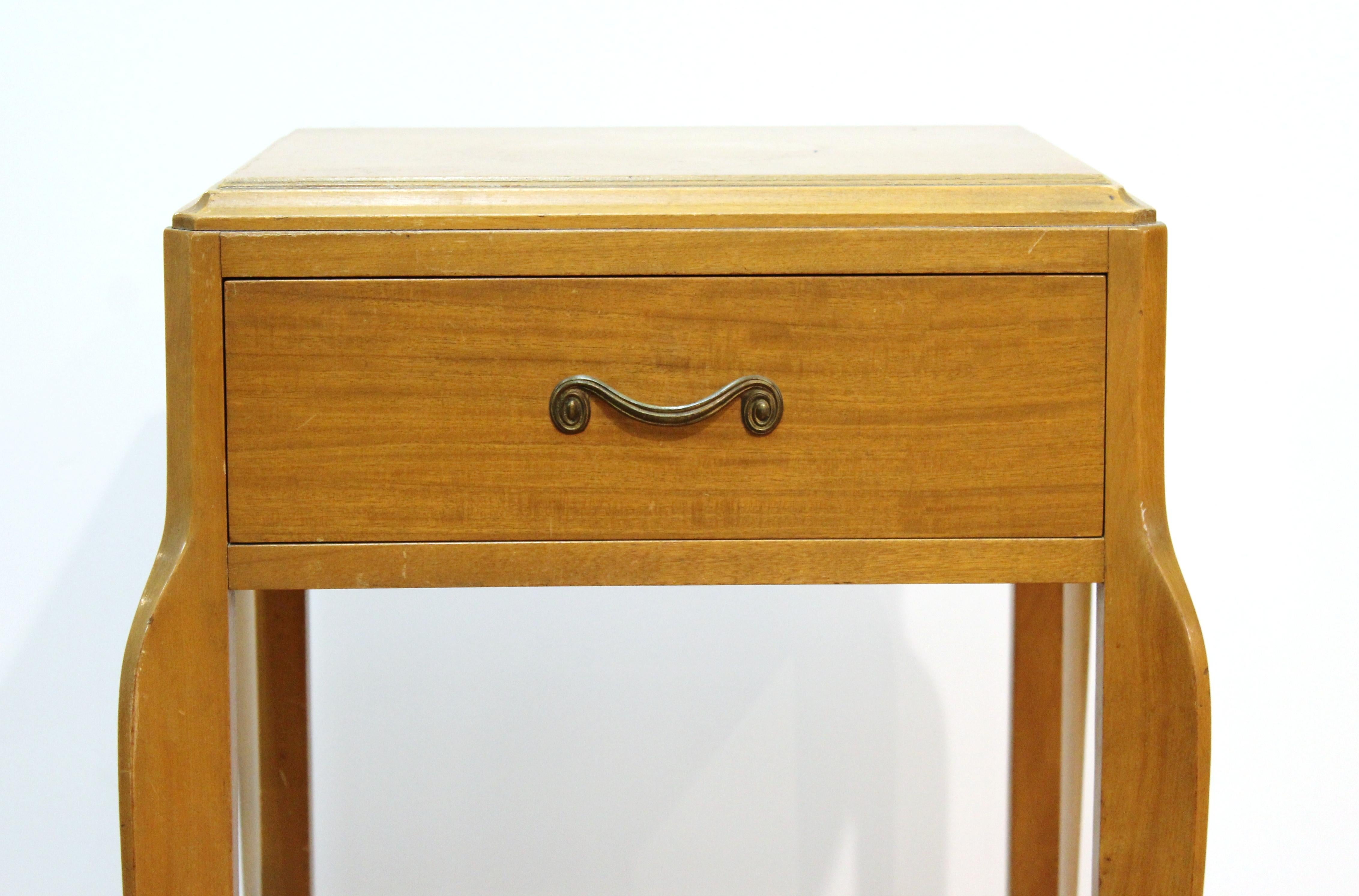 American Mid-Century Modern Nightstand Table For Sale