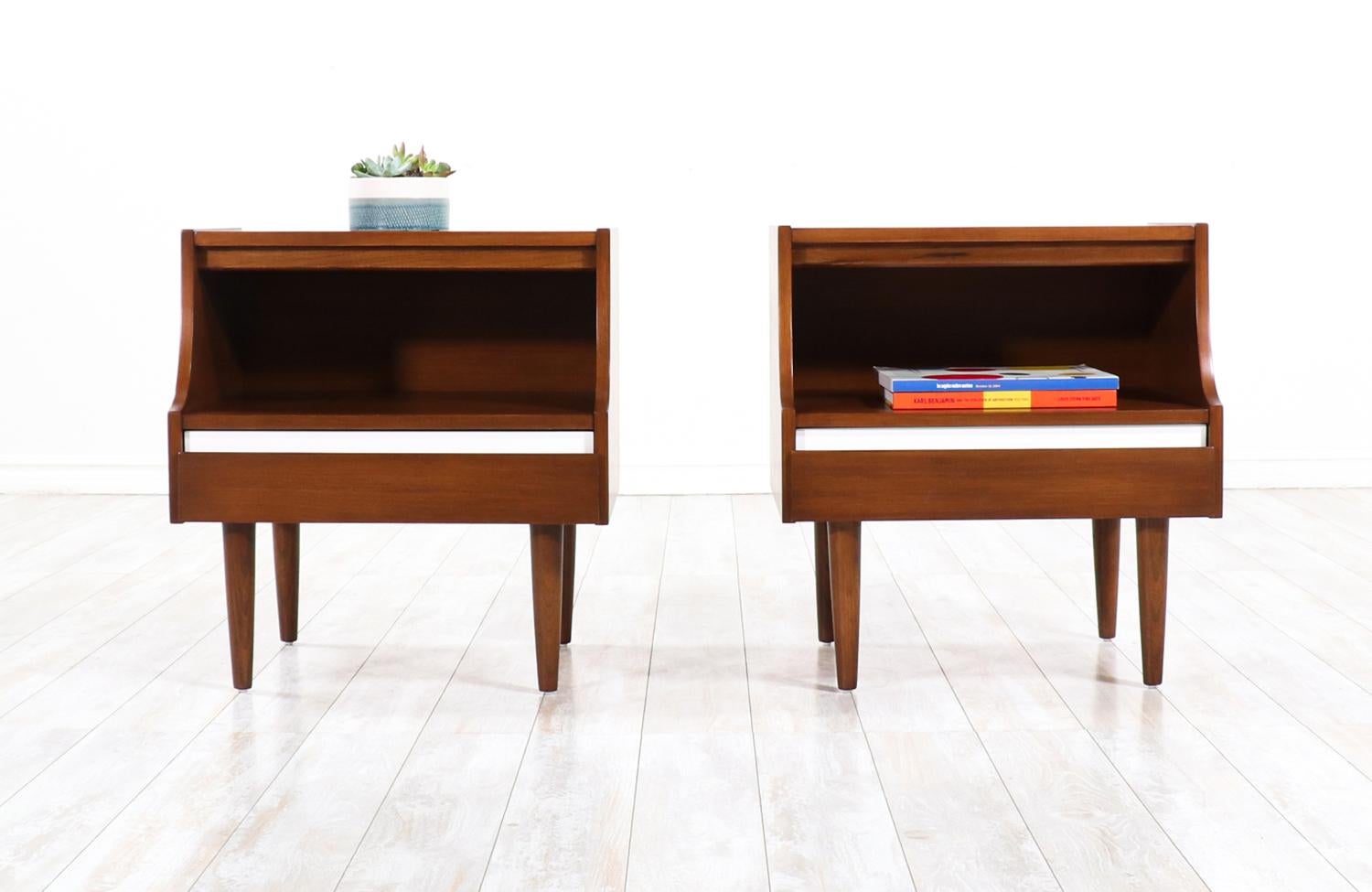 Mid-Century Modern nightstands by American of Martinsville.

________________________________________

Transforming a piece of Mid-Century Modern furniture is like bringing history back to life, and we take this journey with passion and precision.