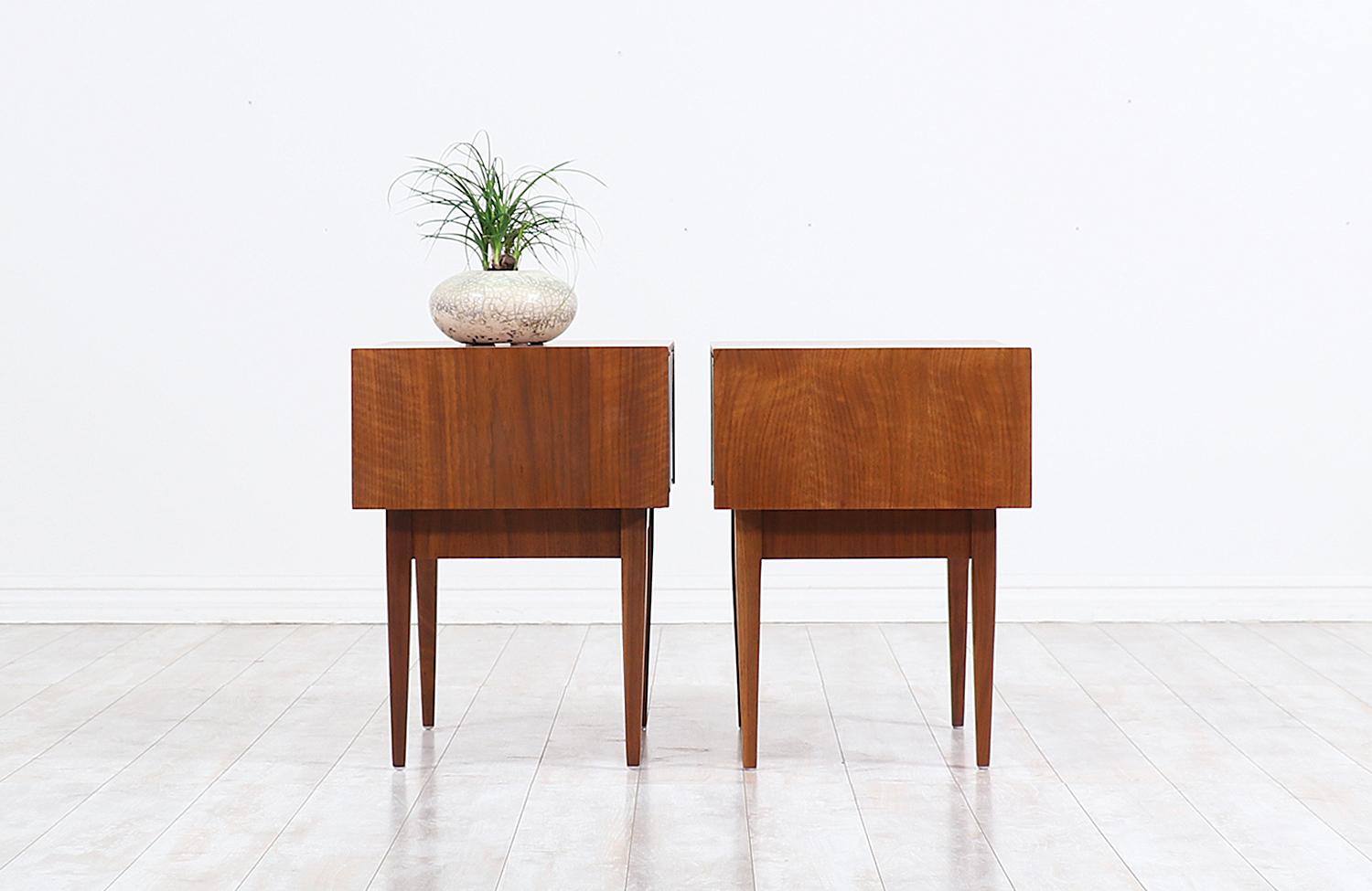 Mid-20th Century Mid-Century Modern Nightstands with Lacquered Bowtie Style Drawers