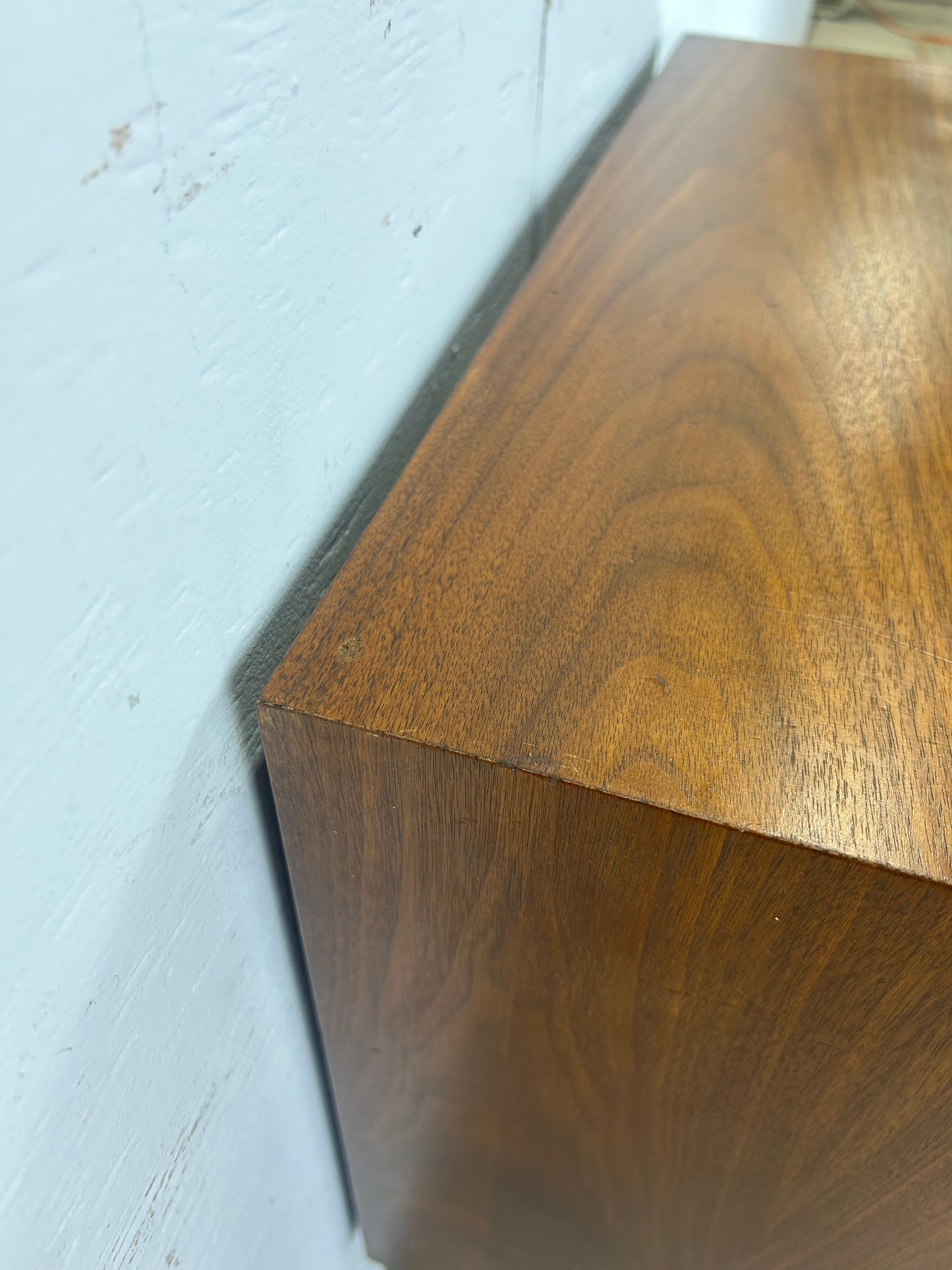 Mid Century Modern Nightstand by Albert Parvin for American of Martinsville For Sale 9