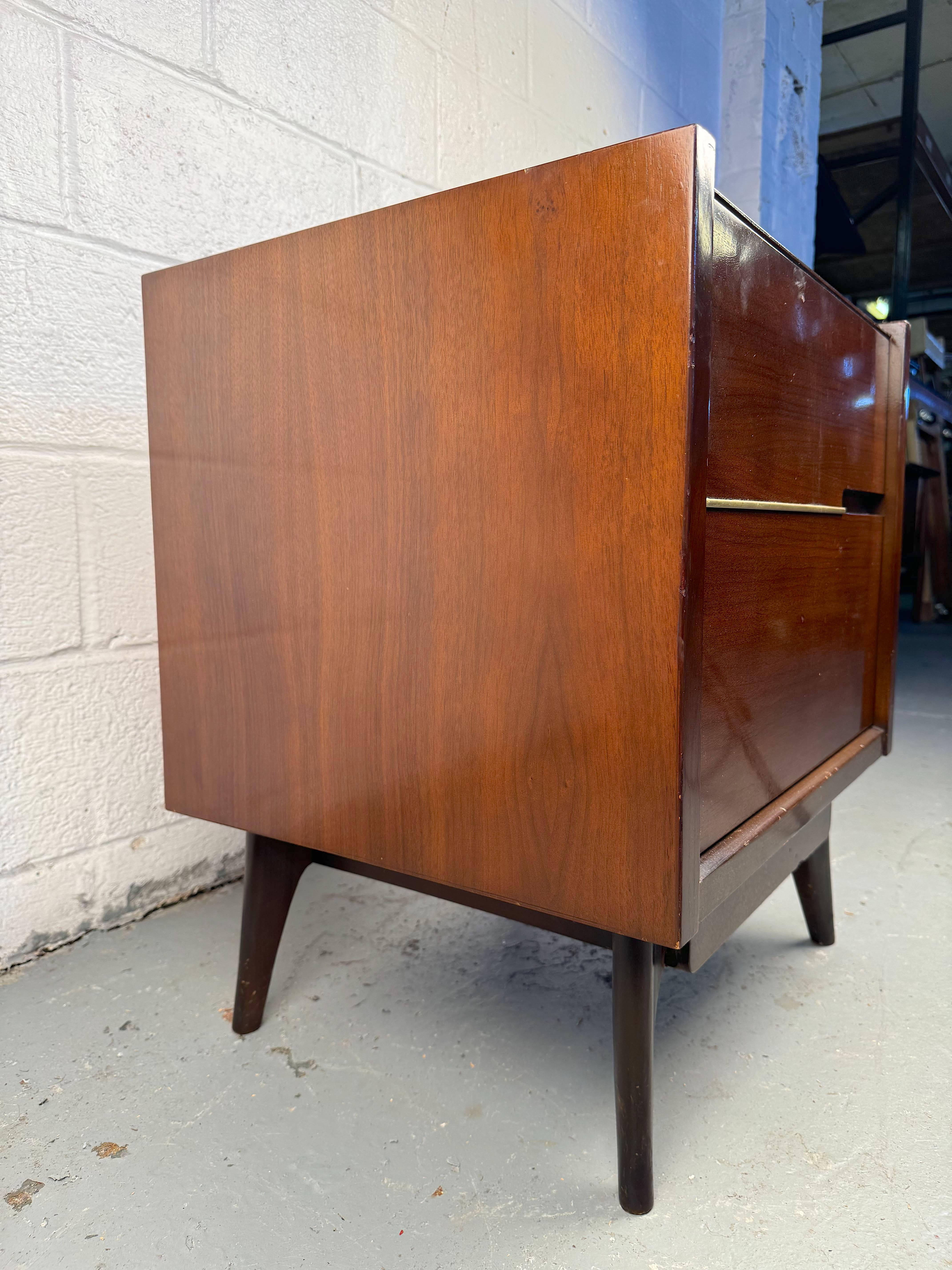Mid-Century Modern Nightstand by Hoke Wood Products 2