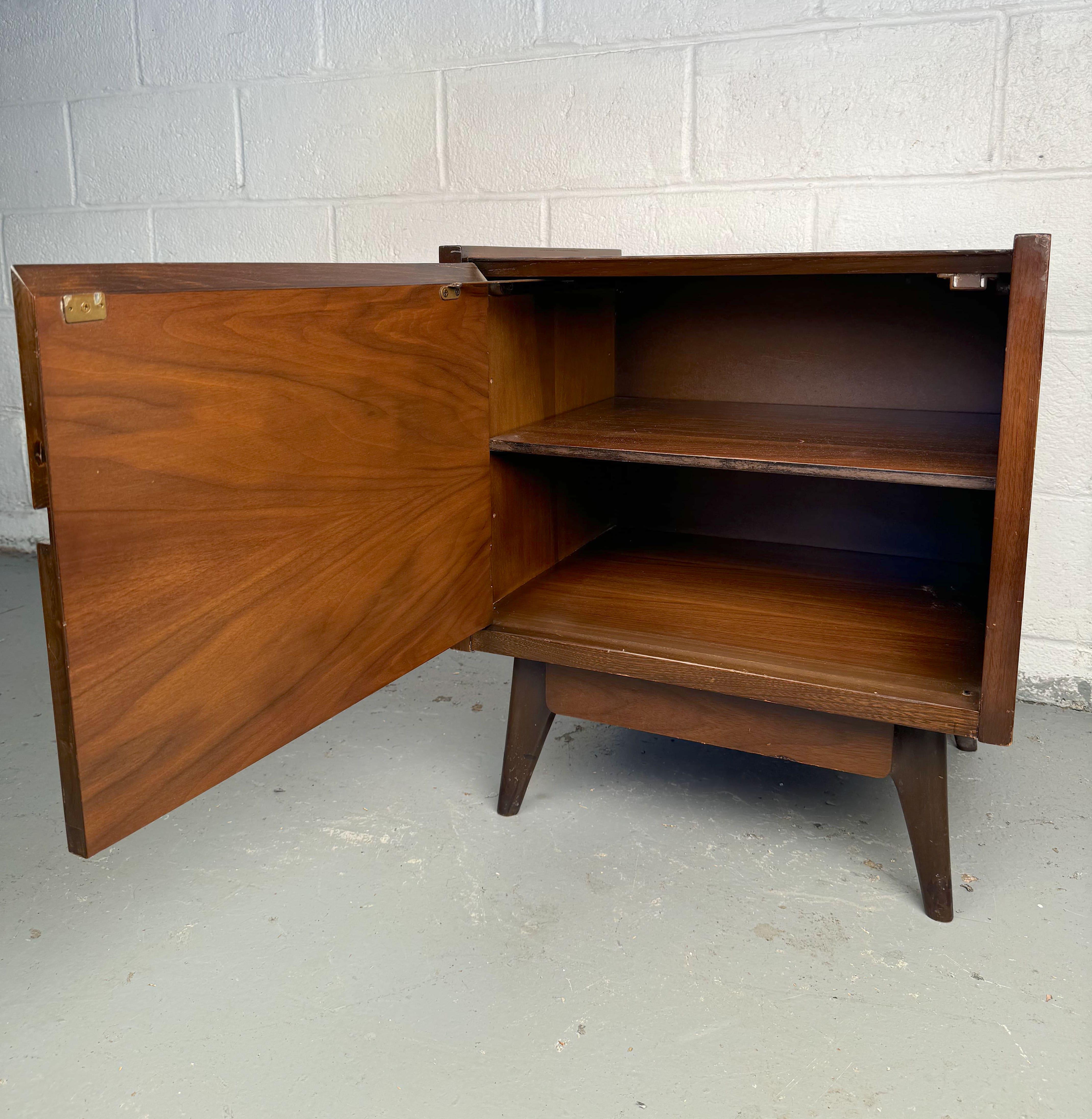 Mid-Century Modern Nightstand by Hoke Wood Products 3