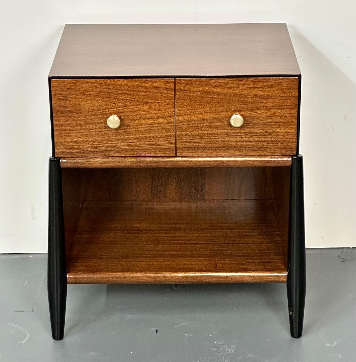Mid-Century Modern Nightstand, End Table, West Michigan Furniture Co Frank Metz In Good Condition For Sale In Stamford, CT