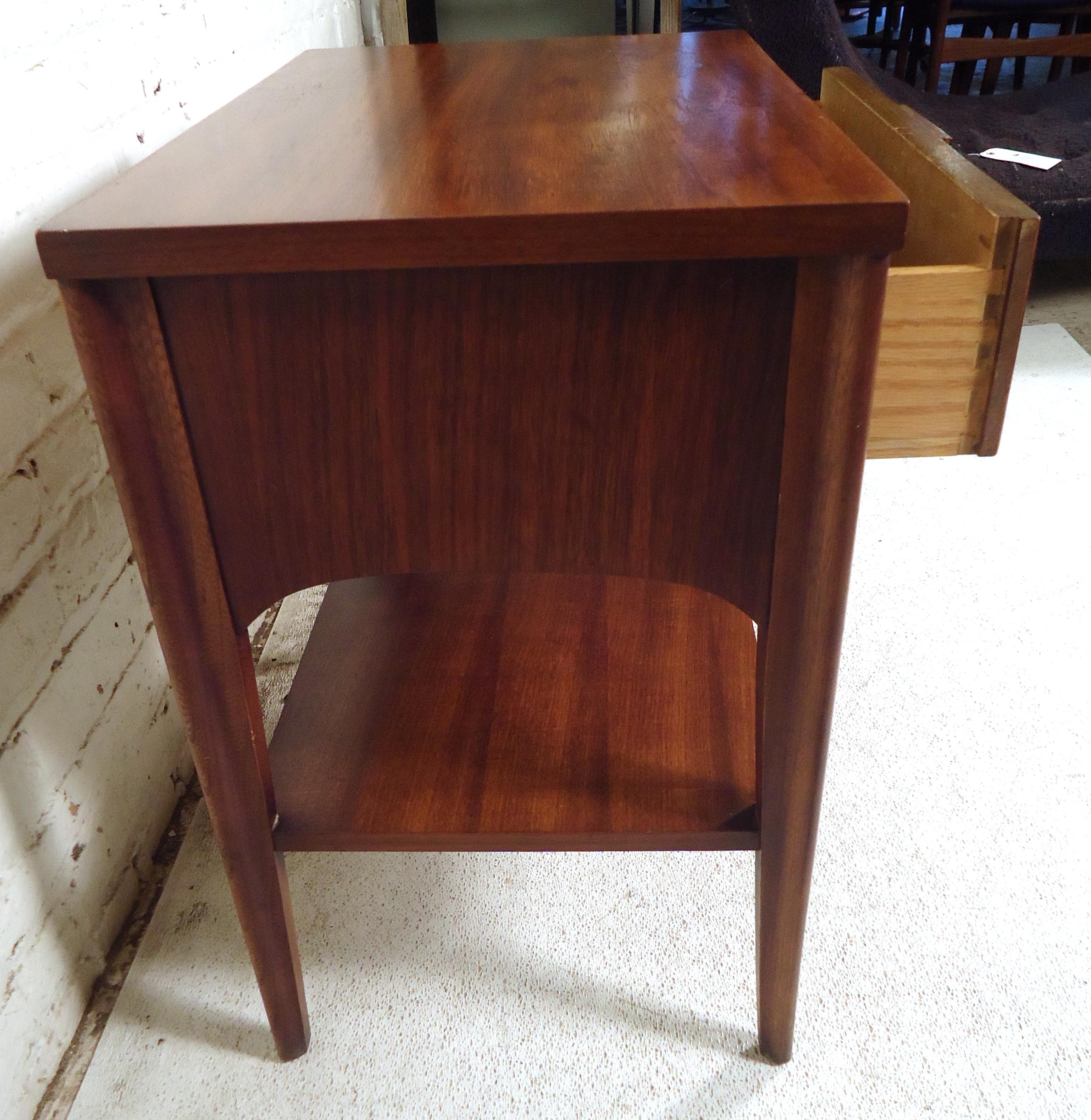 Mid-Century Modern Nightstand 3