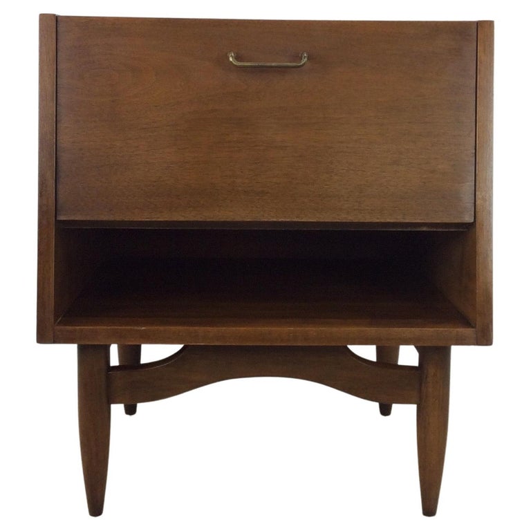 Mid-Century Modern Nightstand from Dania Series by American of Martinsville For Sale