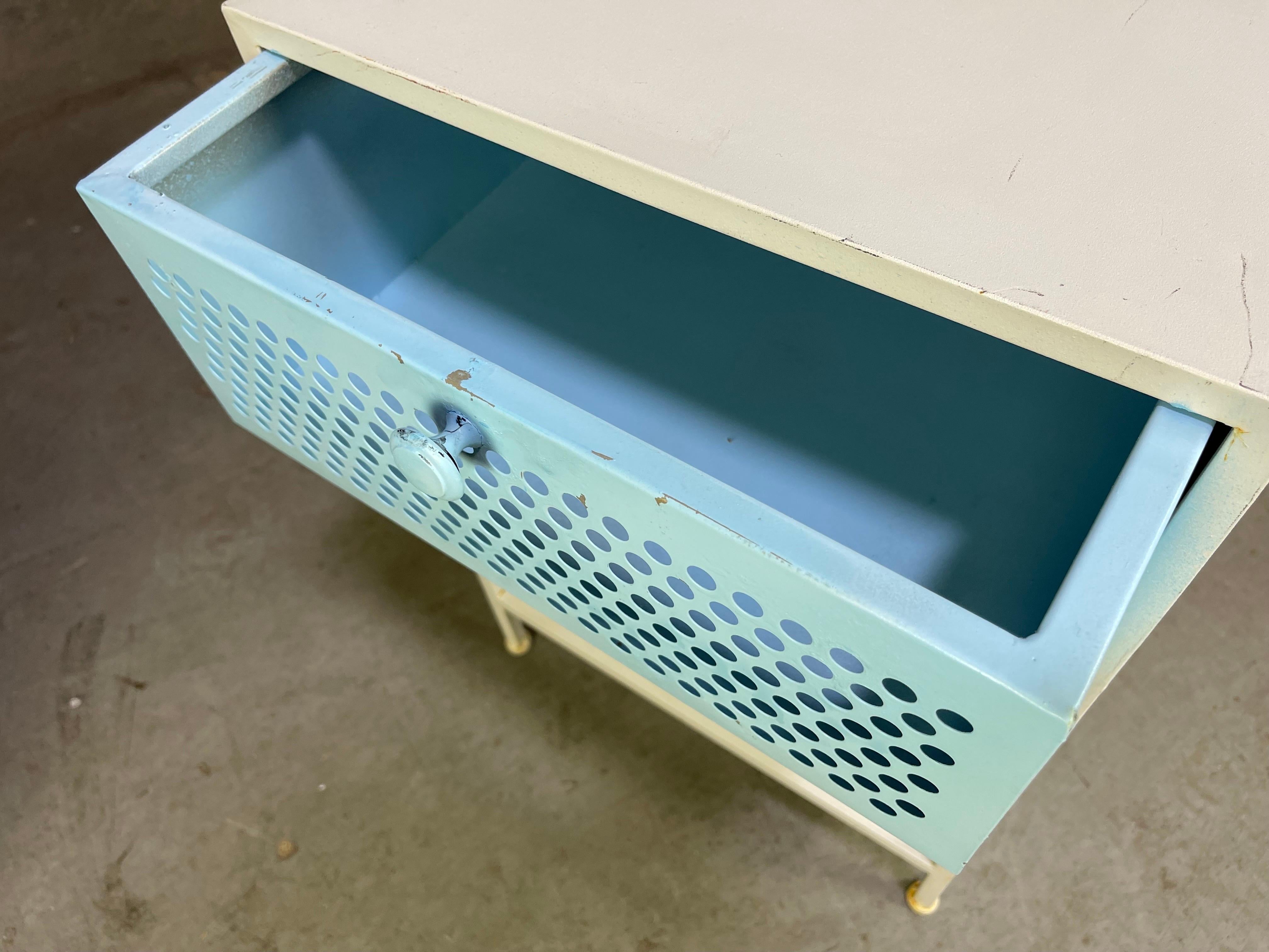 Mid Century Modern Nightstand Side Table in Painted Metal Industrial Cabinet  In Good Condition In Framingham, MA
