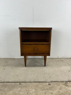 Mid Century Modern Nightstand with Drawer