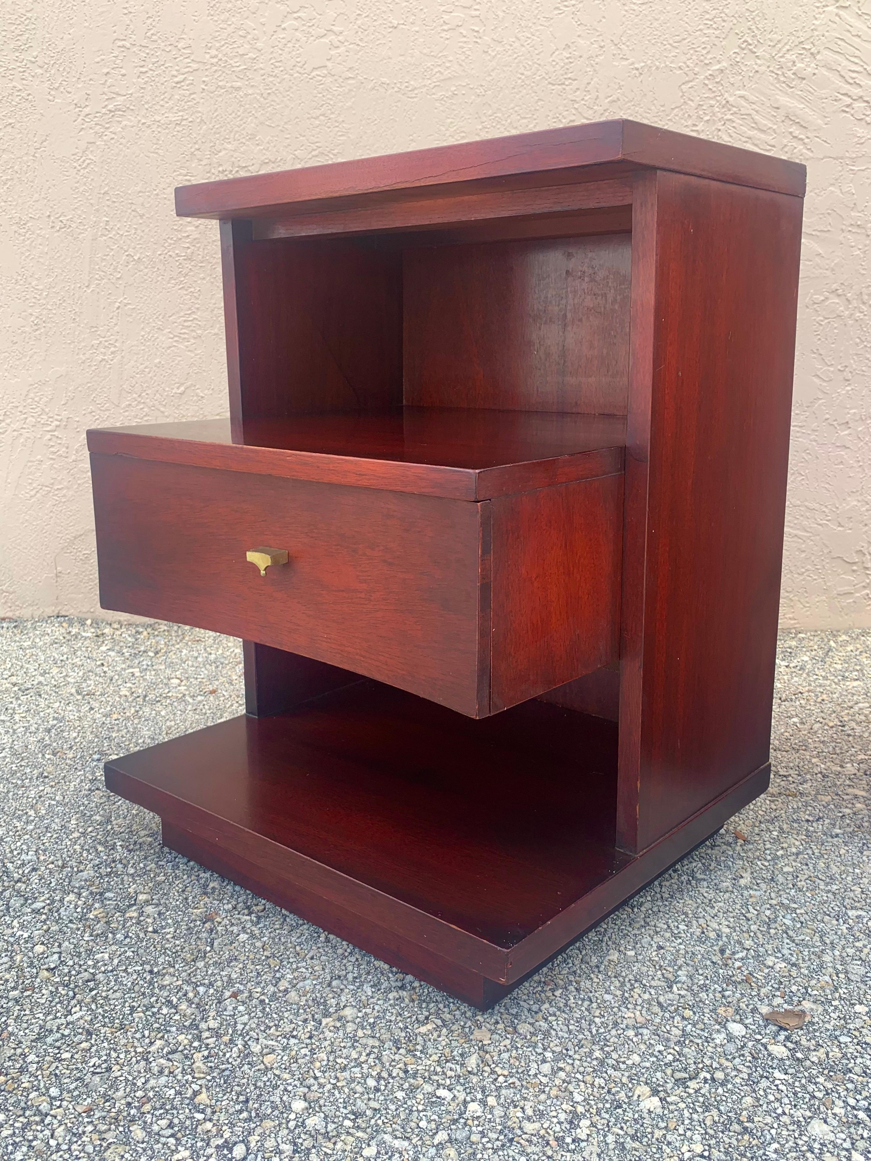 Mid-Century Modern Nightstands by Kent Coffey in Mahogany, a Pair 5