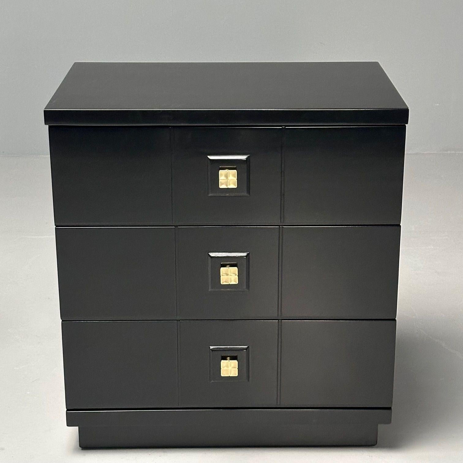 Mid-Century Modern, Nightstands, Chests, Black Lacquer, Brass, USA, 1970s In Good Condition For Sale In Stamford, CT