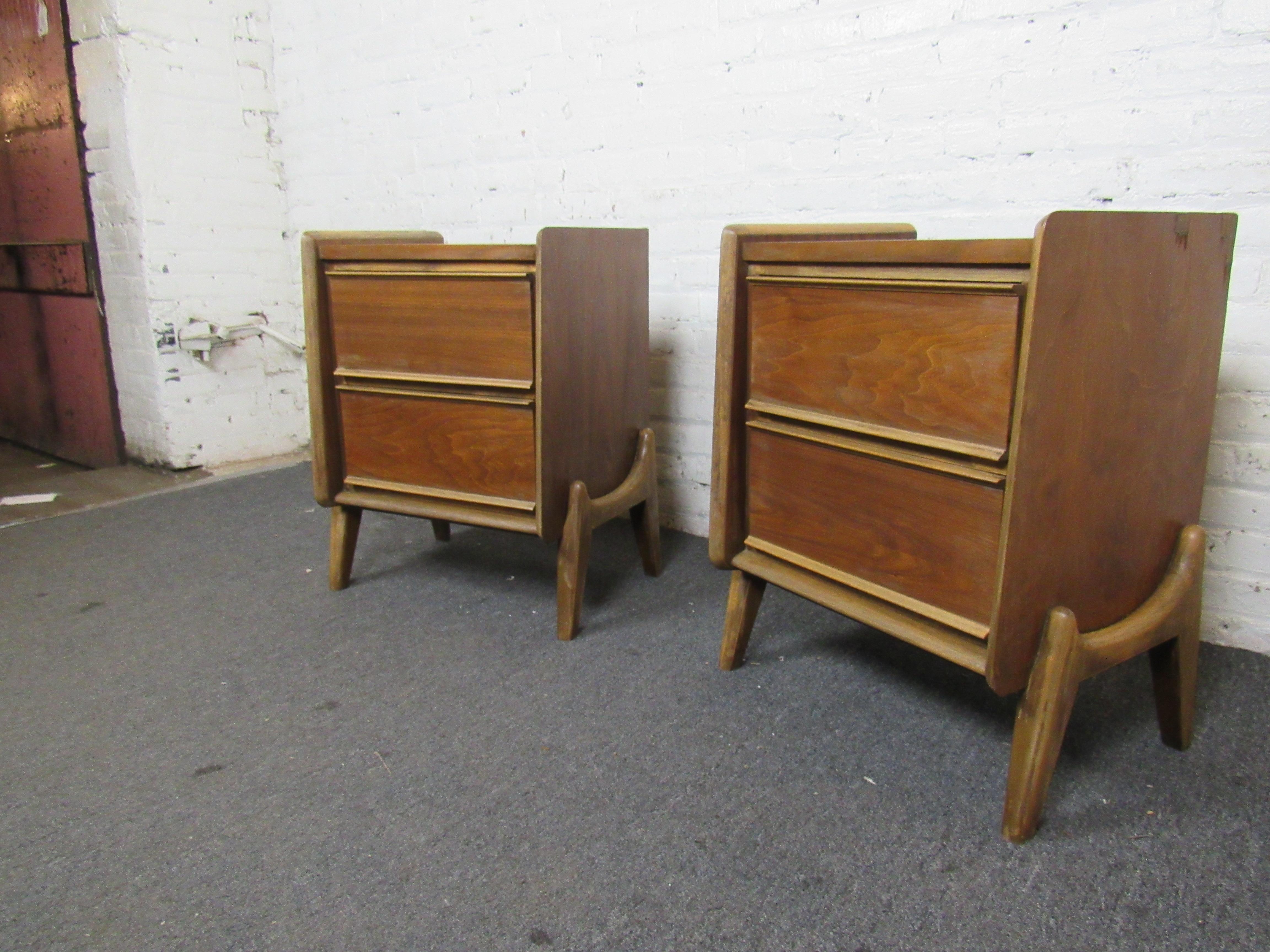Mid-Century Modern Nightstands In Good Condition In Brooklyn, NY
