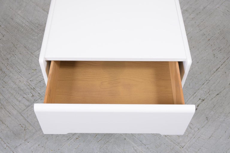 White MidCentury Modern Nightstands at 1stDibs