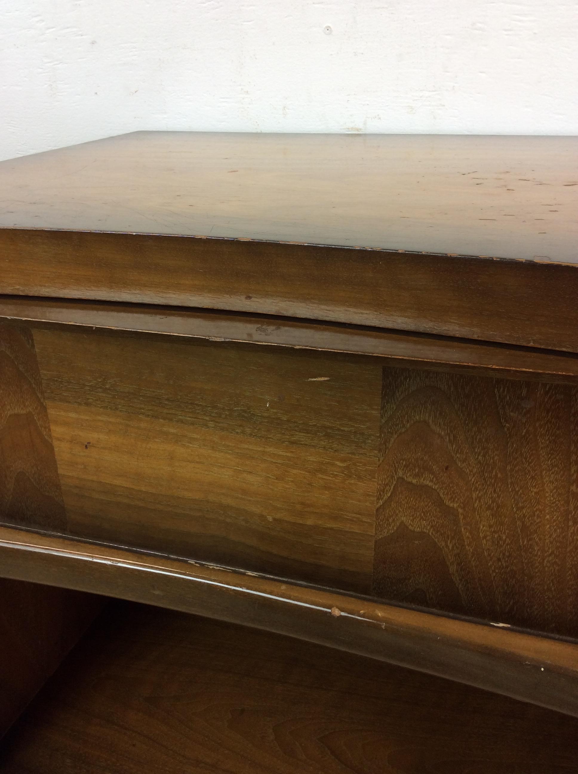 Mid Century Modern Nightstands with One Drawer & Sled Legs - A Pair For Sale 9