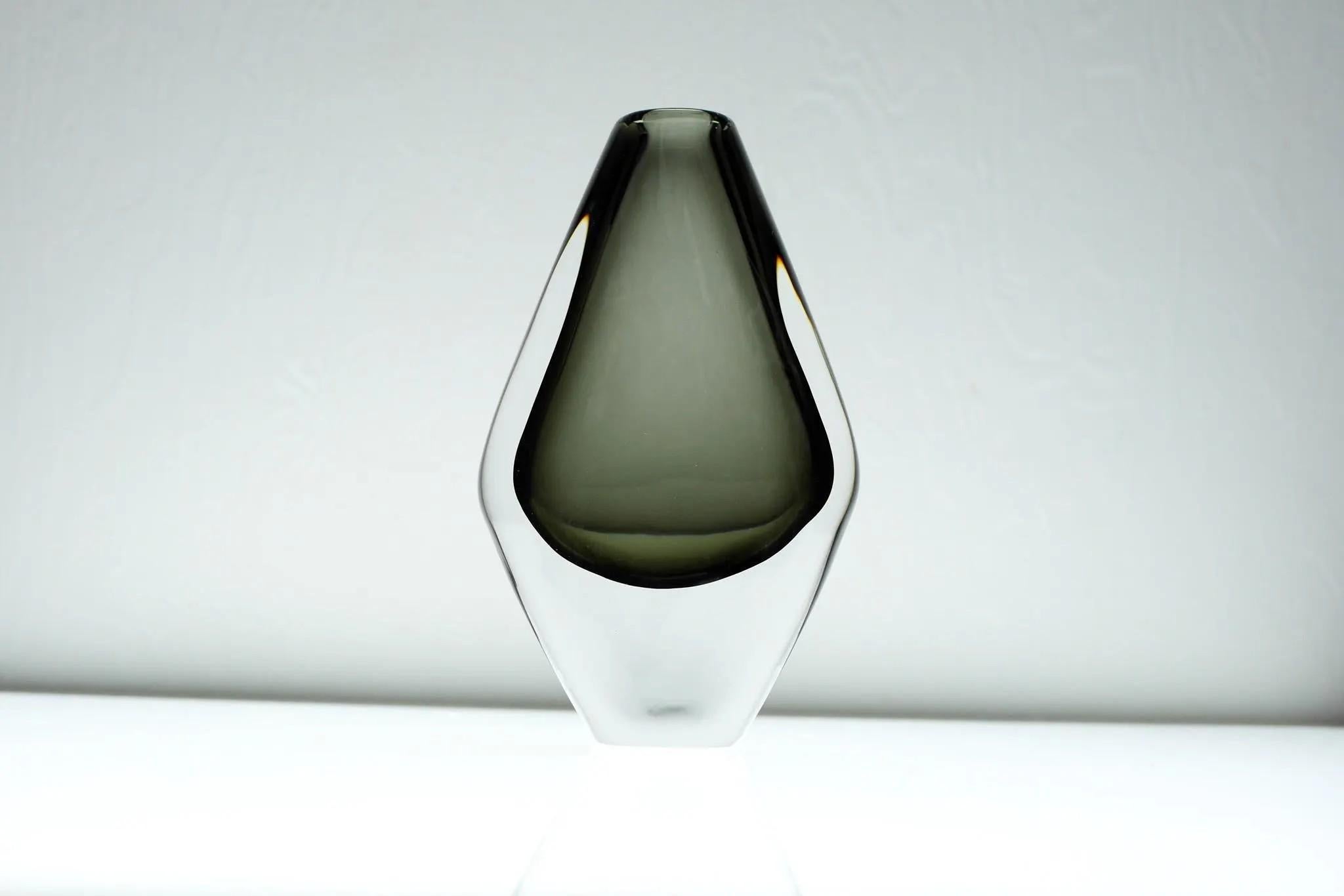 Vaso in vetro di metà secolo moderno di Nils Landberg, 