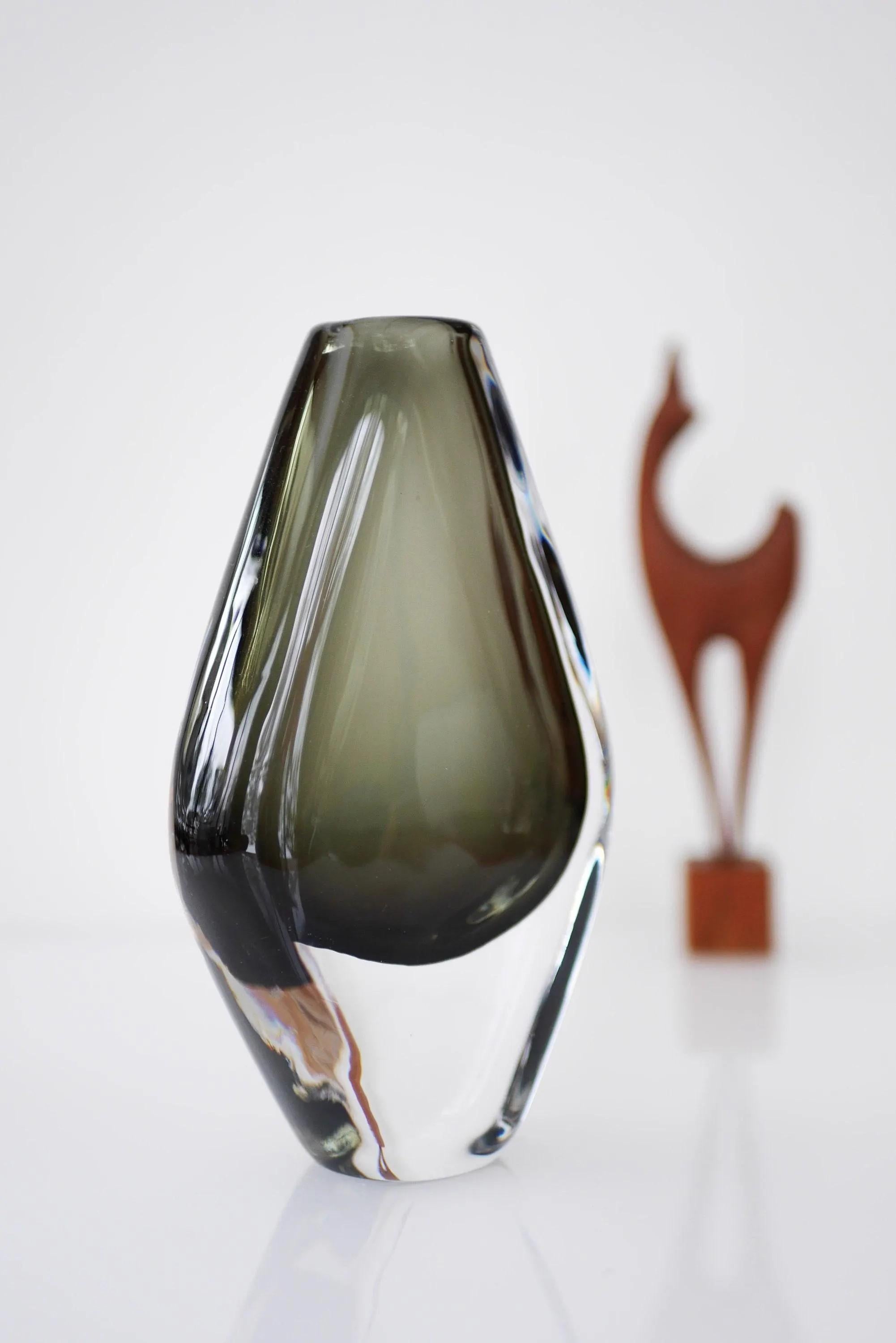 Mid-Century moderno Vaso in vetro di metà secolo moderno di Nils Landberg, 