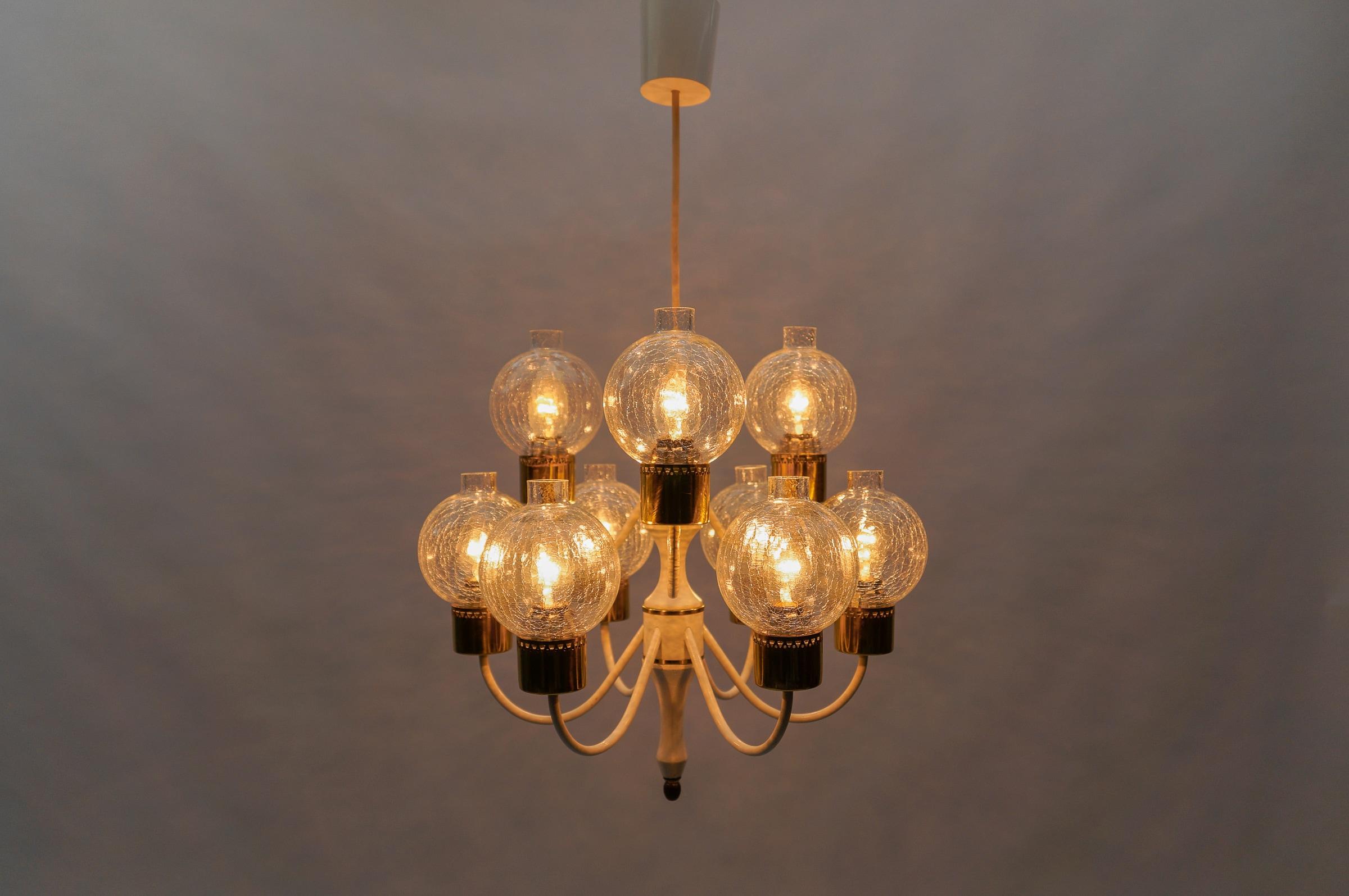 Tedesco Lampada a sospensione o lampadario a nove bracci in tulipano di Kaiser Mid-Century Modern 1960 in vendita